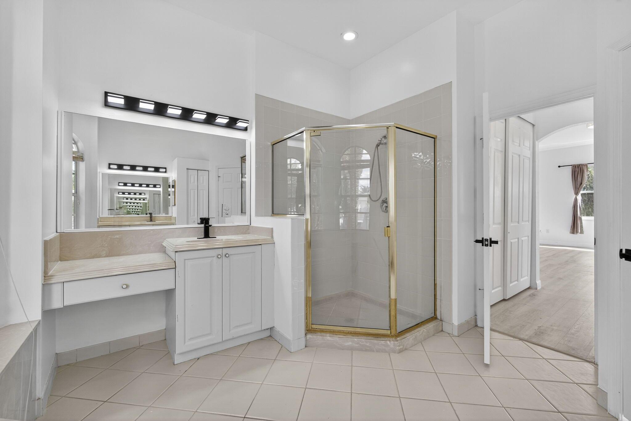 MADISON GREEN 1 - Residential Lease