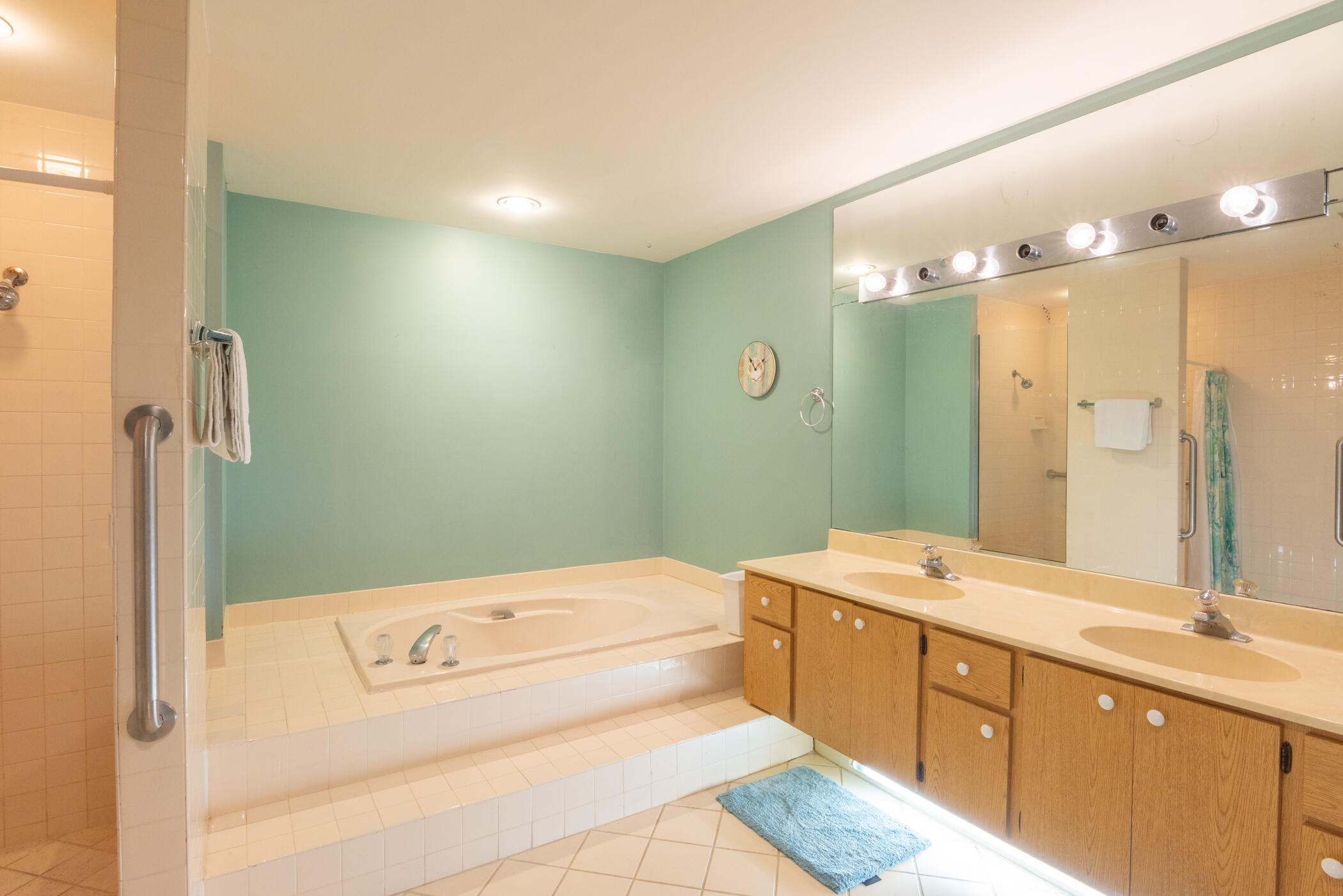 RIDGE AT THE BLUFFS - Residential