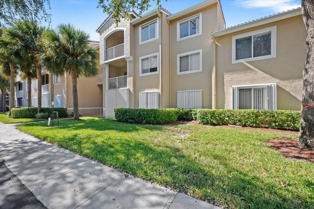 Photo of 284 Village Boulevard #9309, Tequesta, FL 33469 (MLS # R10919929)