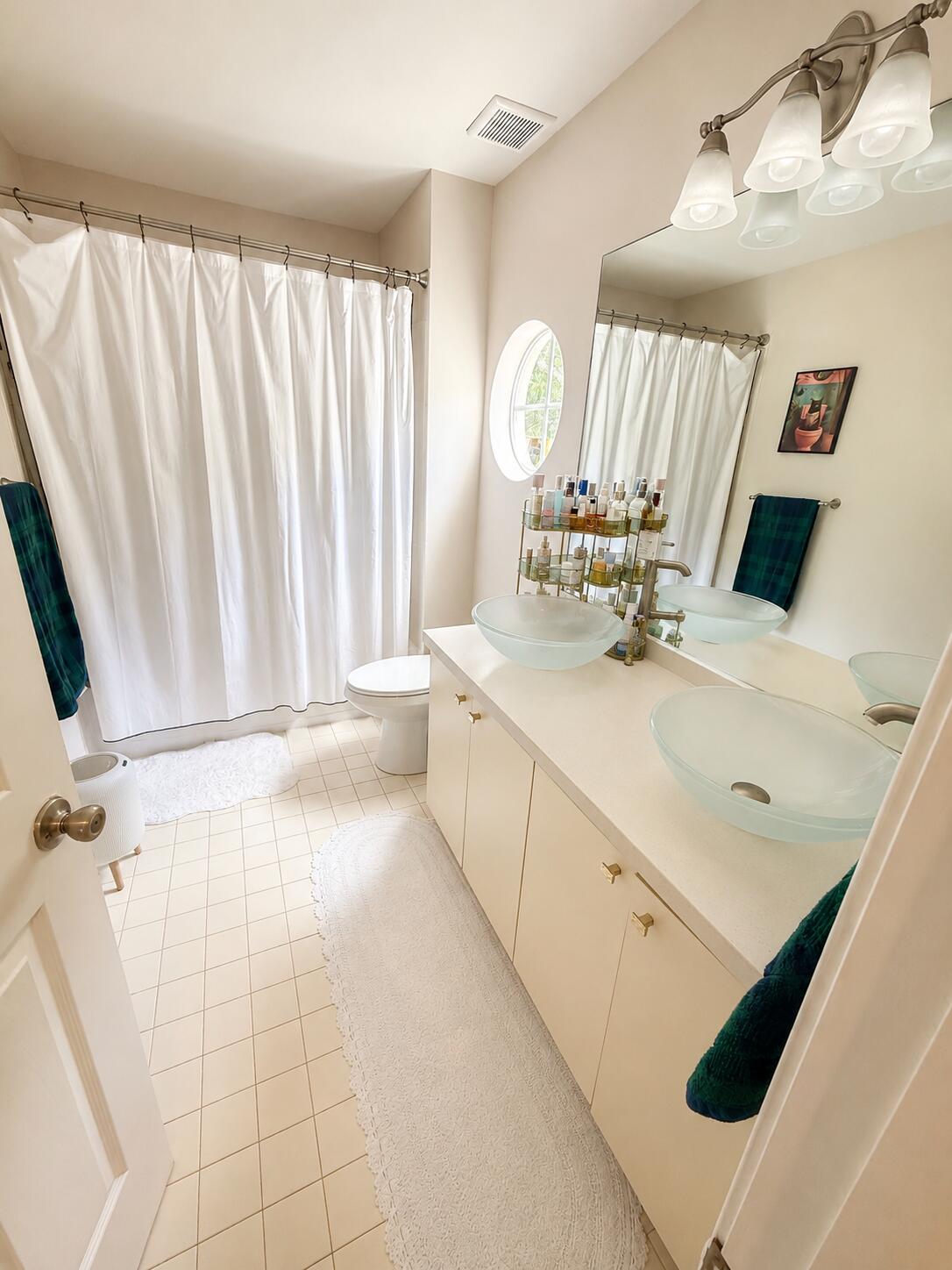 REGENCY LAKES AT COCONUT CREEK - Residential Lease