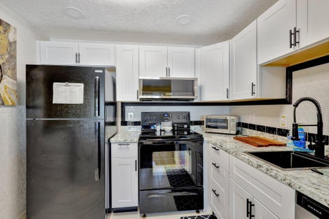 Tiny photo for 278 MONACO F #278, Delray Beach, FL 33446 (MLS # B26088257)