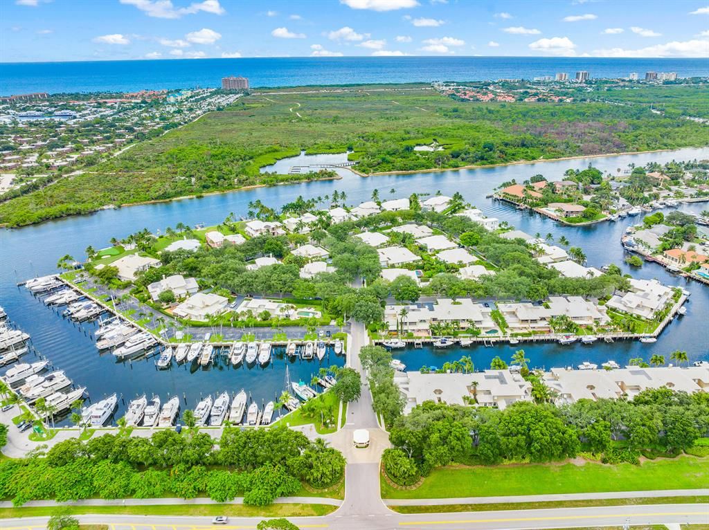 Photo of 14386 Cypress Island Circle, Palm Beach Gardens, FL 33410 (MLS # R10829268)