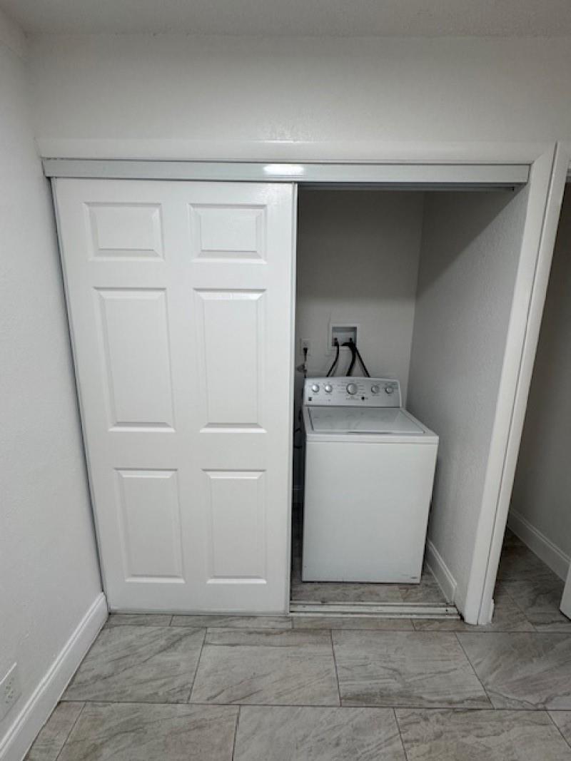 Lakewood Gardens 78-2 B - Residential Lease