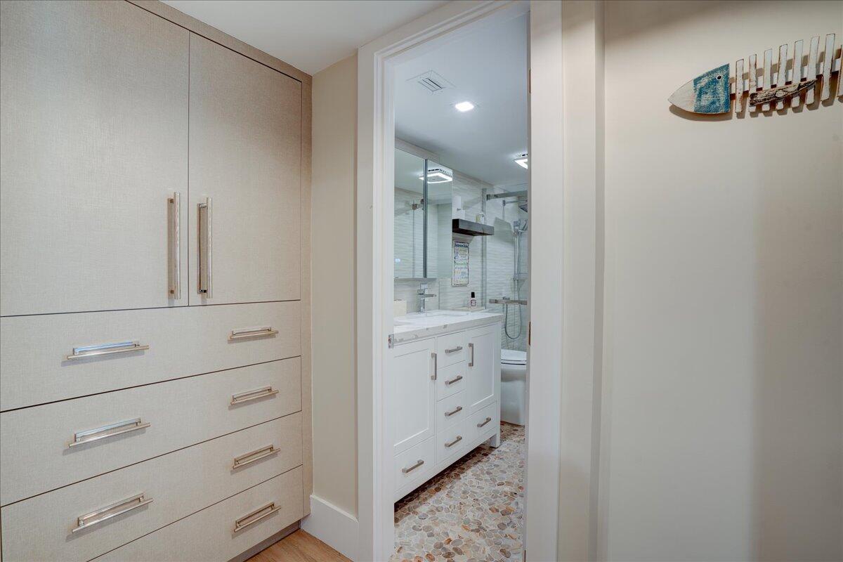 PATRICIAN OF PALM BEACH C - Residential Lease