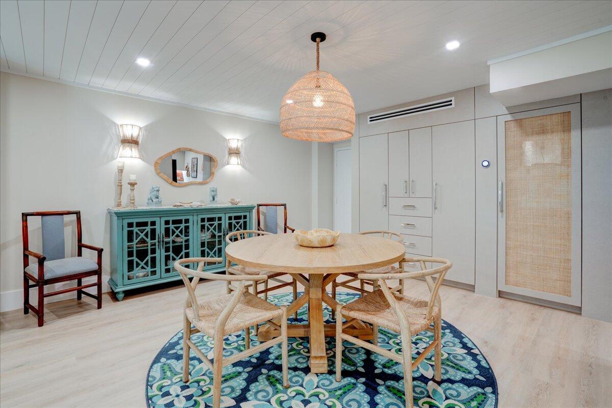 PATRICIAN OF PALM BEACH C - Residential Lease