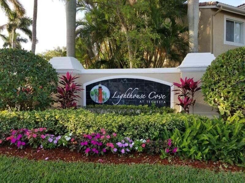 Light and bright fully furnished 2 Bed 2 Bath condo in the heart of charming Tequesta! Available from Oct 15th - May 15 for the 2025/26 Season. Enjoy two main bedroom suites, an in-unit laundry, and two designated parking spots. Lighthouse Cove has a beautifully landscaped heated pool with a gazebo, gas grills, indoor gym, Racquetball and Tennis Courts with Pickleball, and sand Volleyball. The quaint community has sidewalks and street lights and is walking distance to restaurants, pubs, and Publix. Minutes to the beach and nearby Jupiter Inlet with all its wonderful restaurants overlooking the water and Jupiter Lighthouse. Nearby you'll find great shopping, dining, fishing, golf, and of course, more beaches! Internet and cable included.