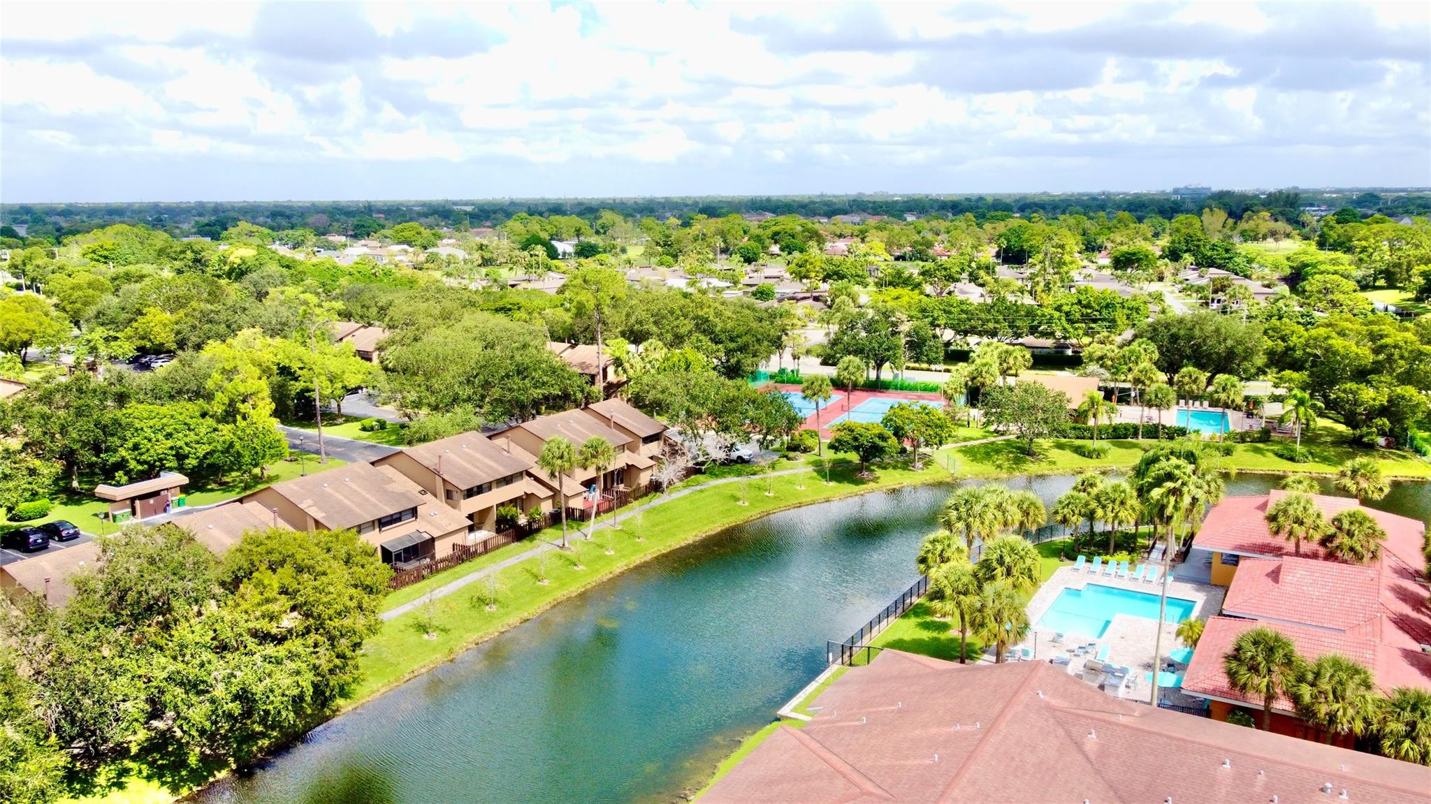 BONAIRE VILLAGE AT WOODMO - Residential