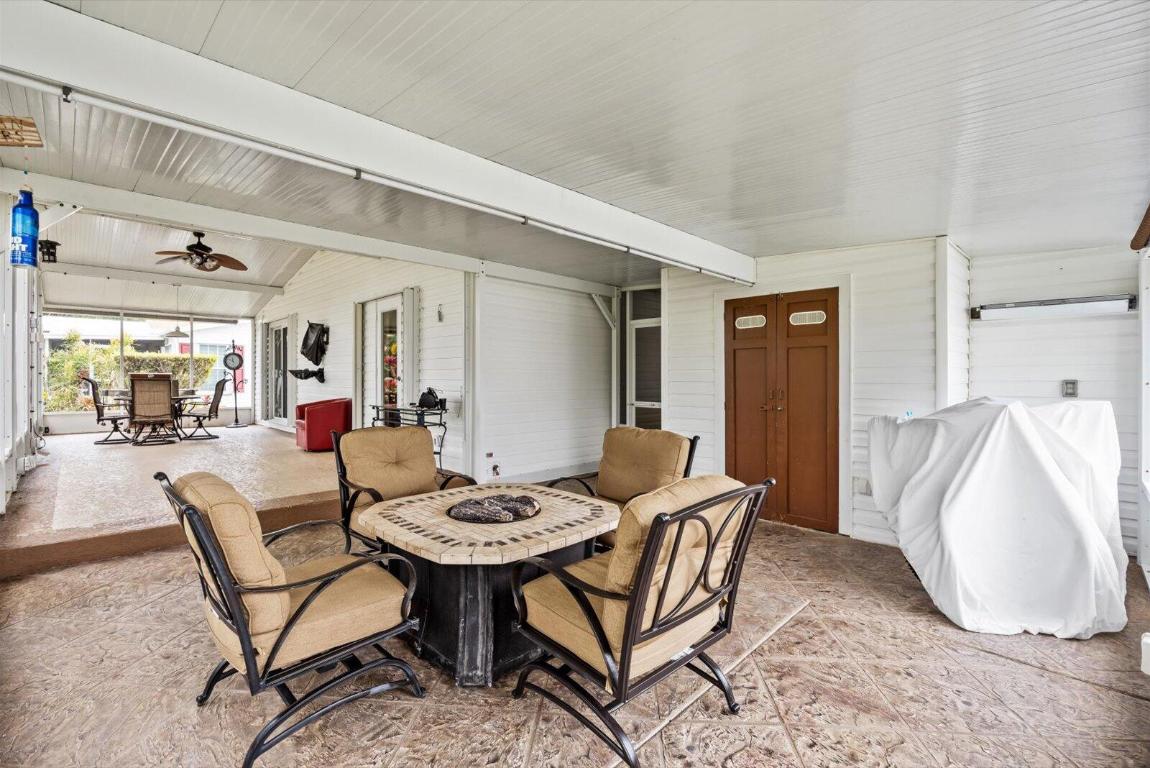 FAIRWAYS AT SAVANNA CLUB REPLAT NO 1 - Residential