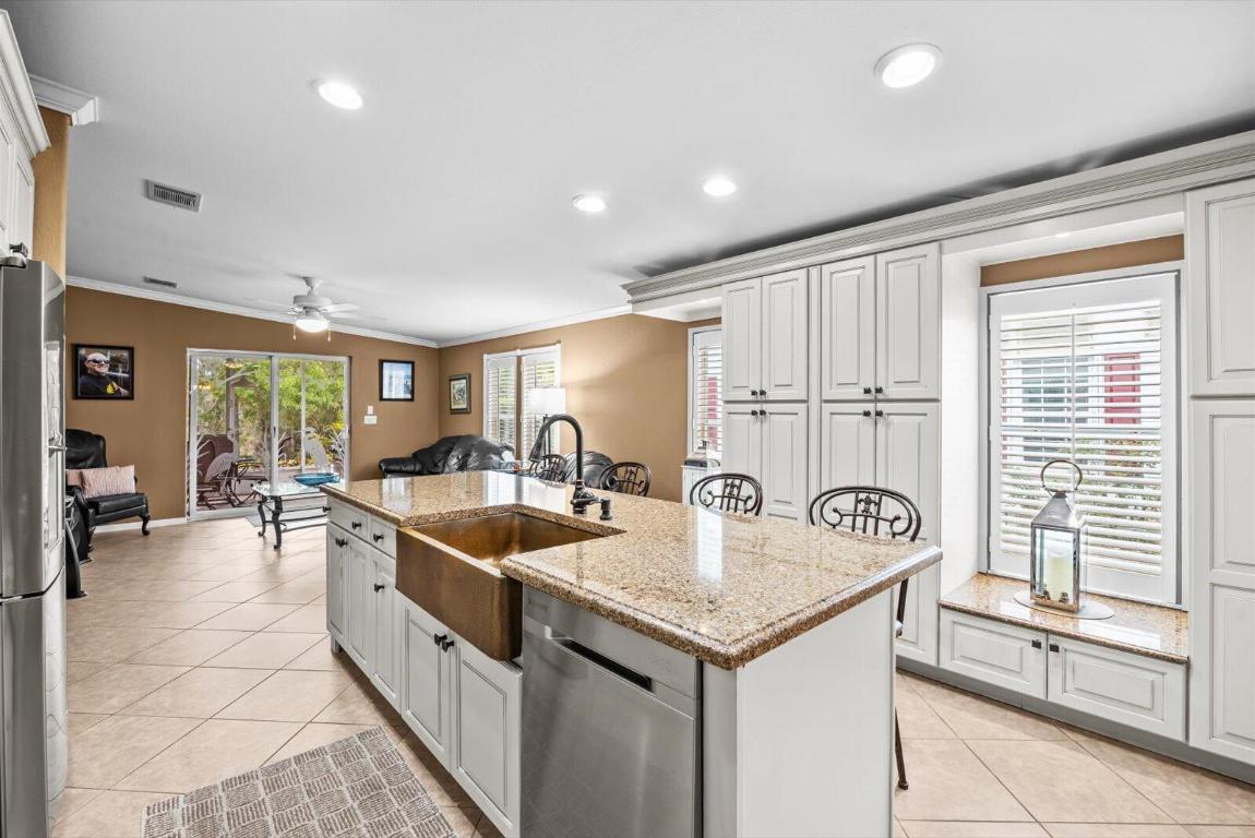 FAIRWAYS AT SAVANNA CLUB REPLAT NO 1 - Residential