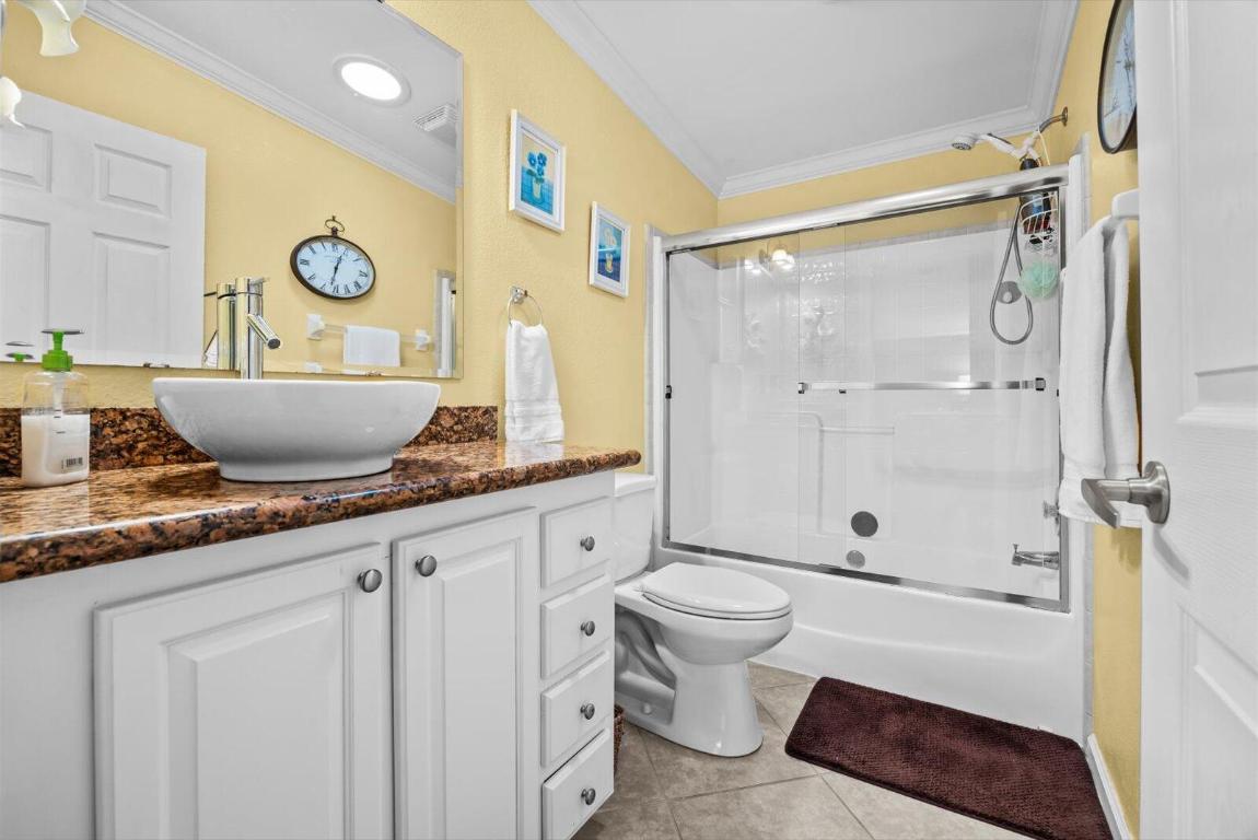 FAIRWAYS AT SAVANNA CLUB REPLAT NO 1 - Residential