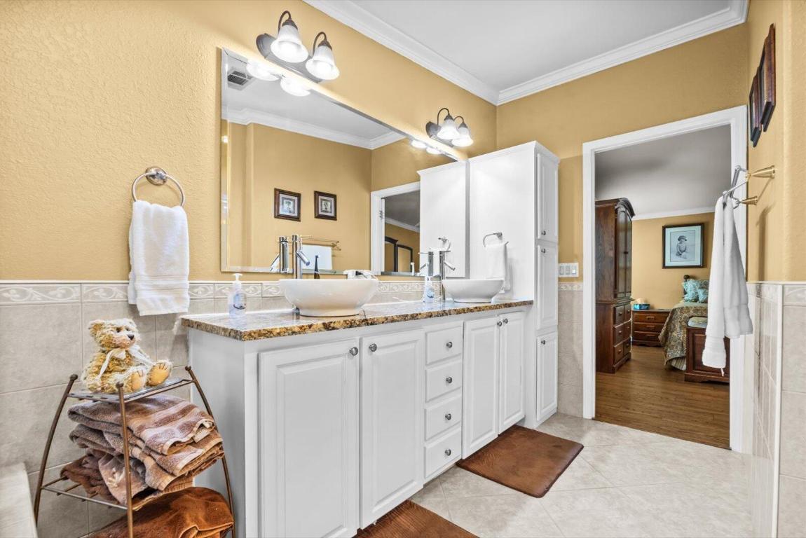 FAIRWAYS AT SAVANNA CLUB REPLAT NO 1 - Residential