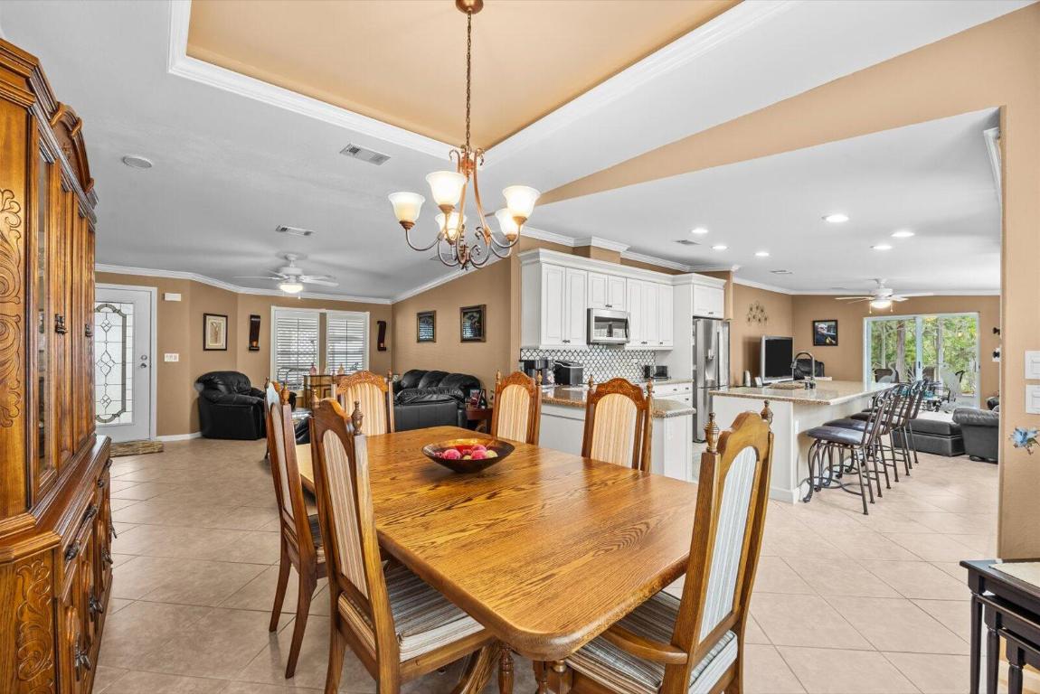 FAIRWAYS AT SAVANNA CLUB REPLAT NO 1 - Residential