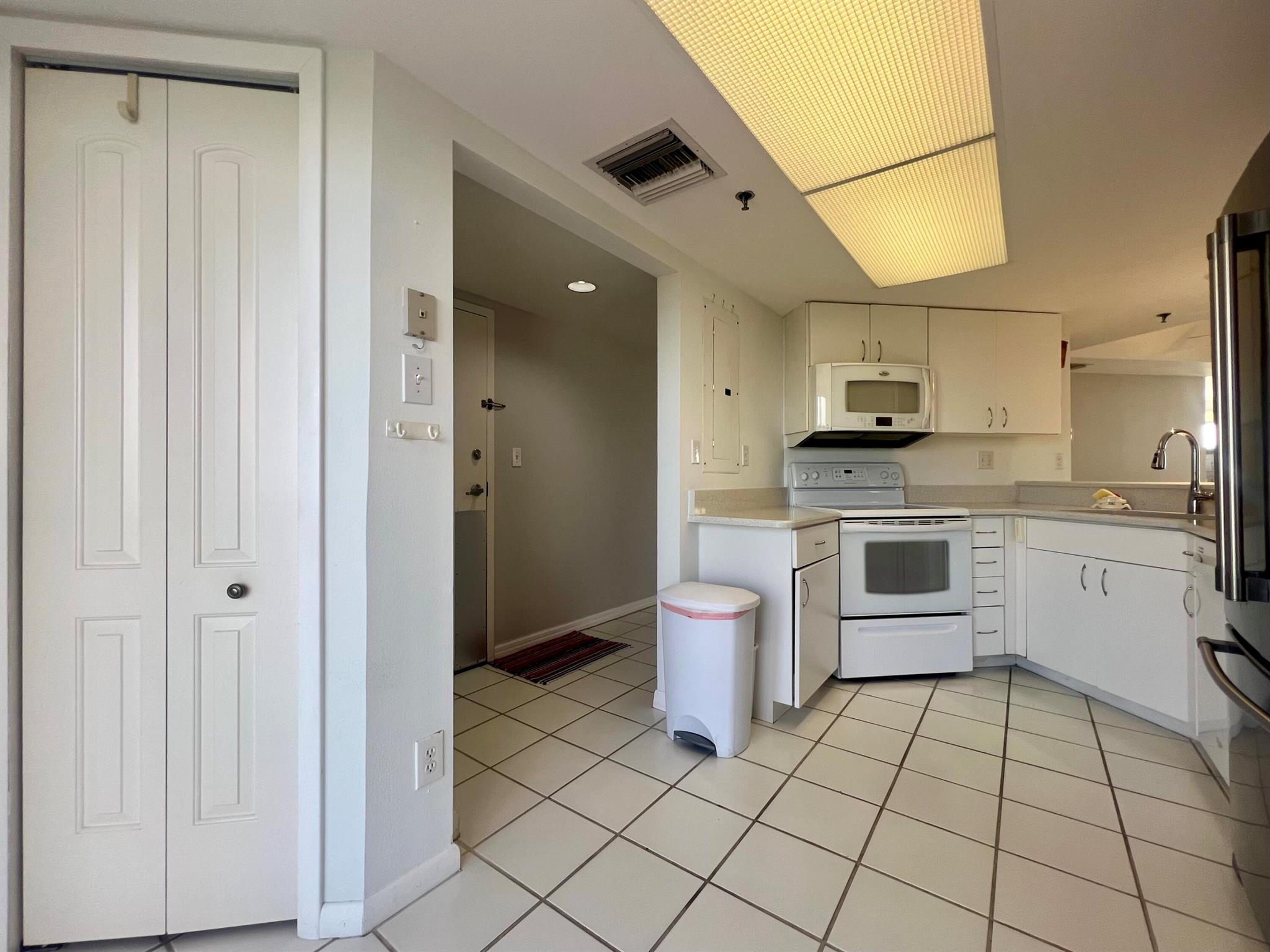 HIBISCUS BY THE SEA CONDO - Residential