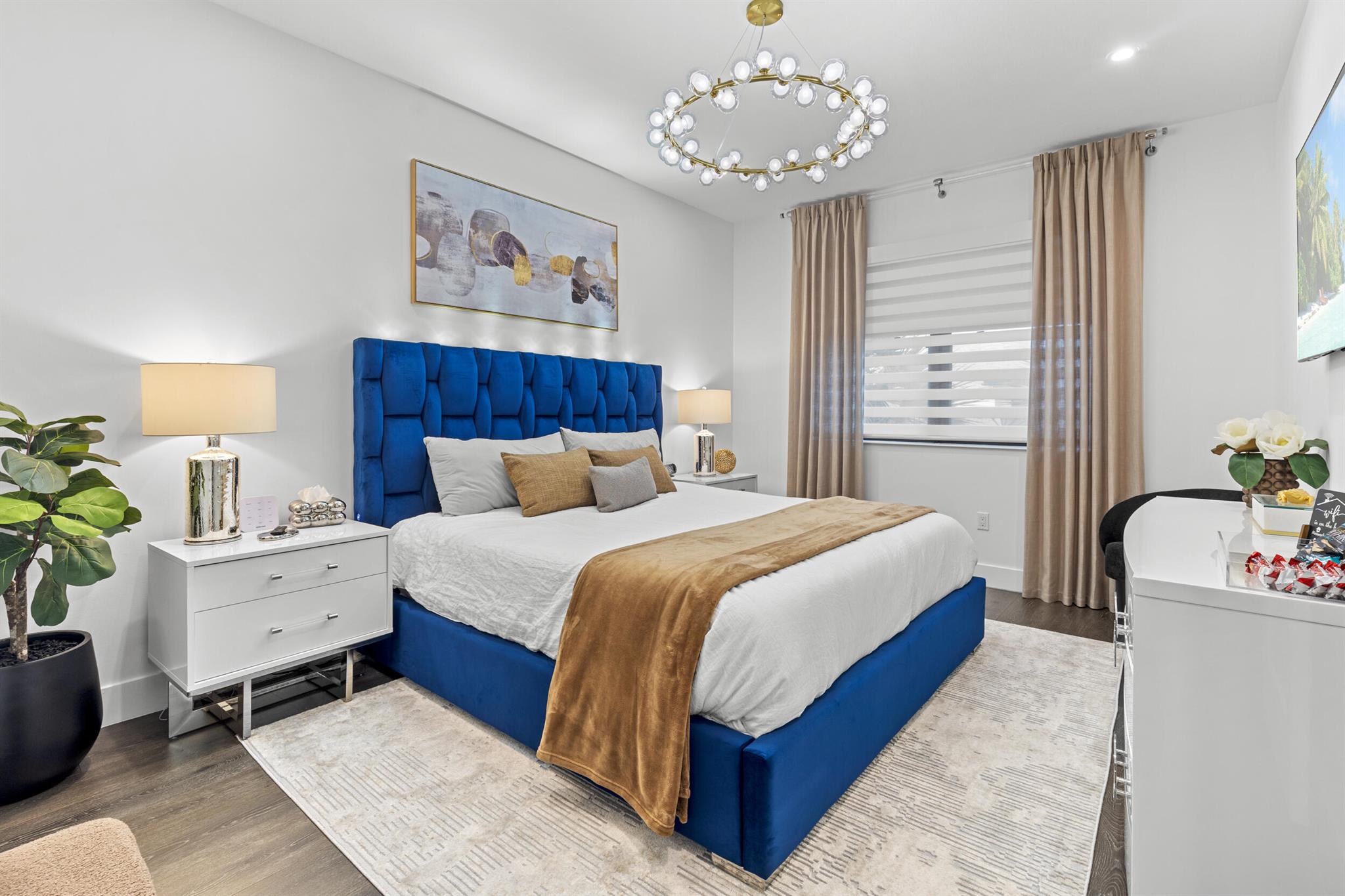 AVENIR POD - Residential Lease