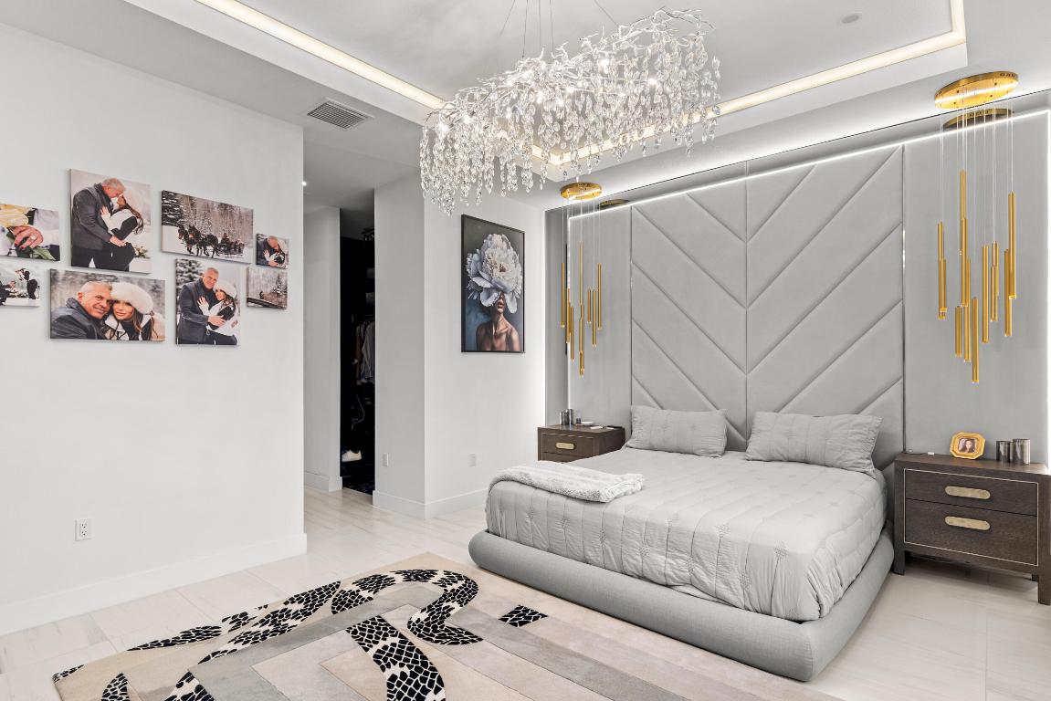 AVENIR POD - Residential Lease