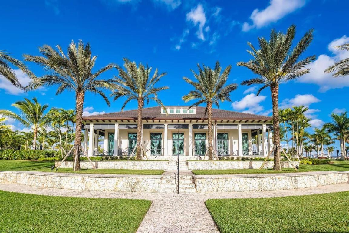 AVENIR POD - Residential Lease