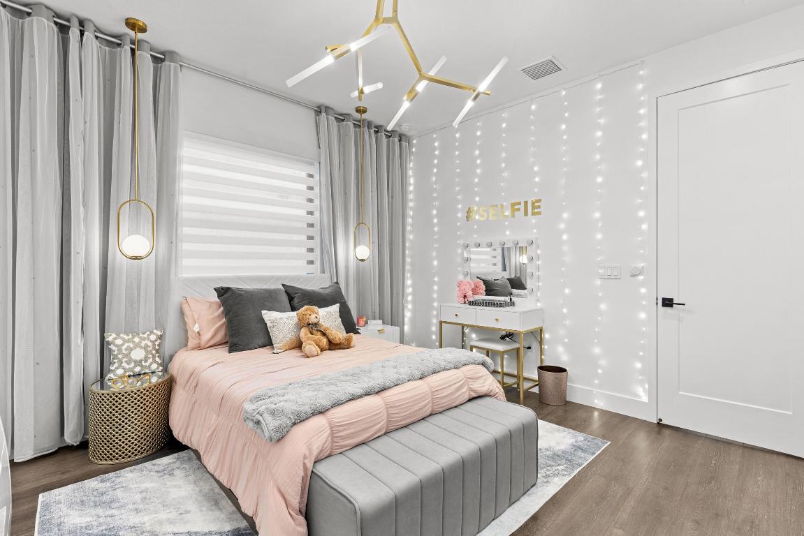 AVENIR POD - Residential Lease