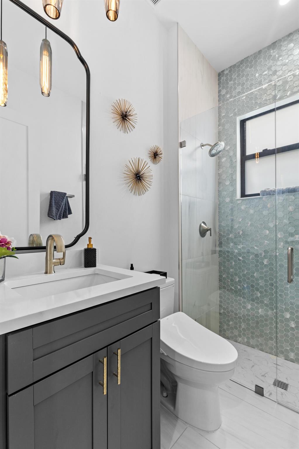 AVENIR POD - Residential Lease