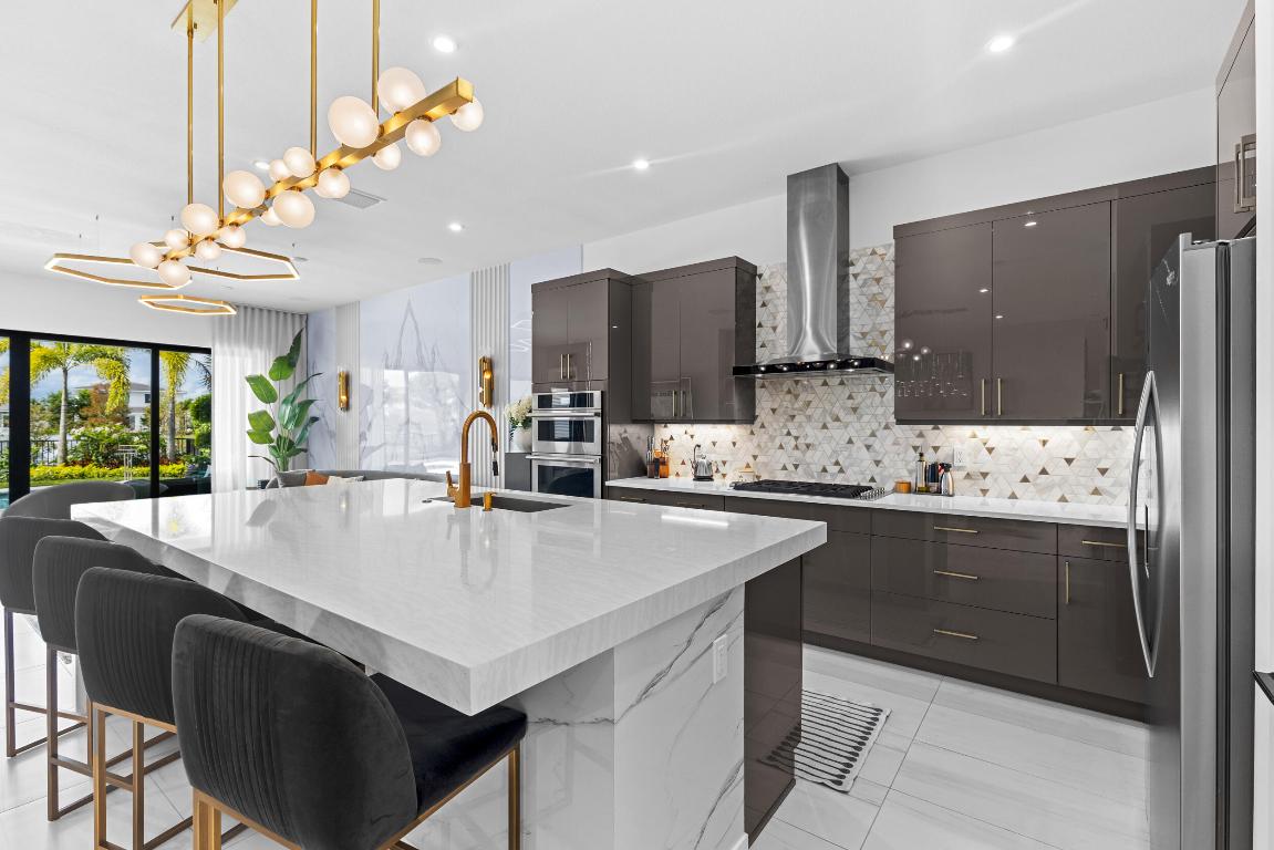 AVENIR POD - Residential Lease