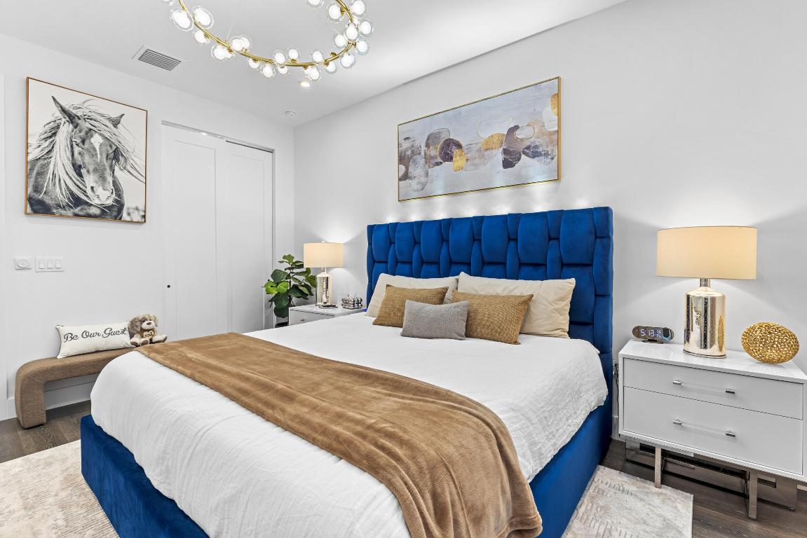 AVENIR POD - Residential Lease