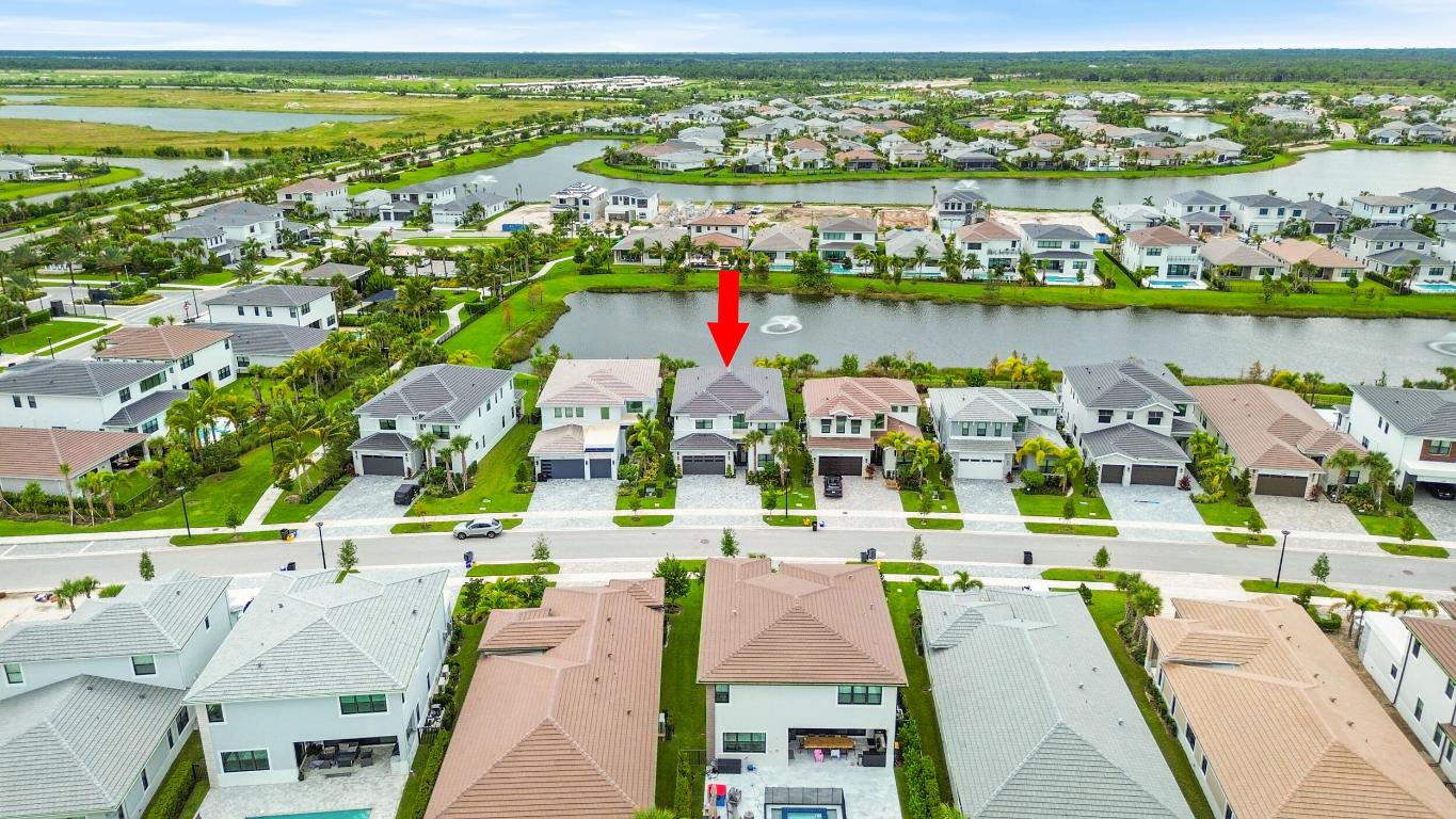 AVENIR POD - Residential Lease