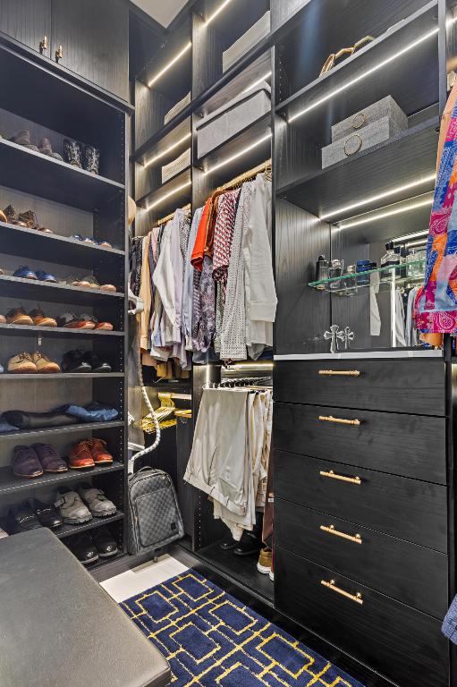 AVENIR POD - Residential Lease