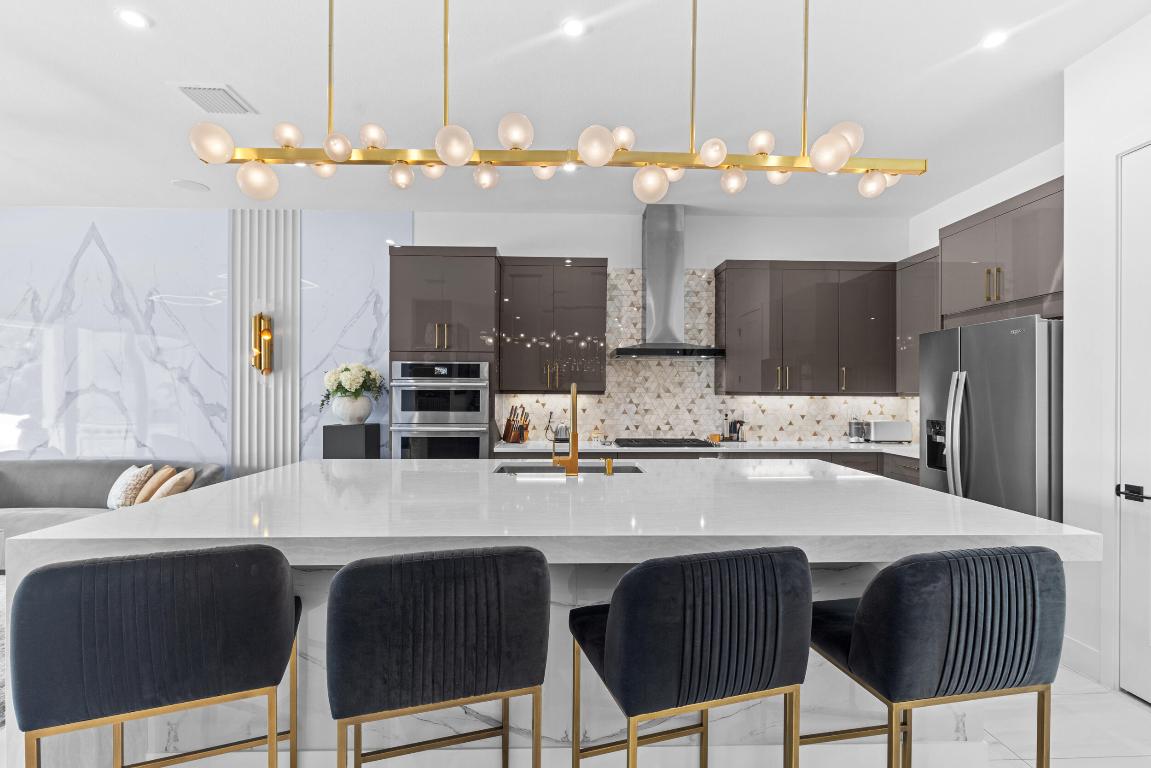 AVENIR POD - Residential Lease