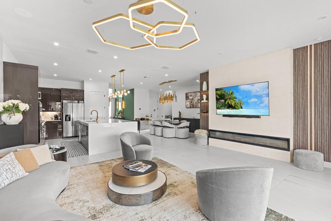 AVENIR POD - Residential Lease