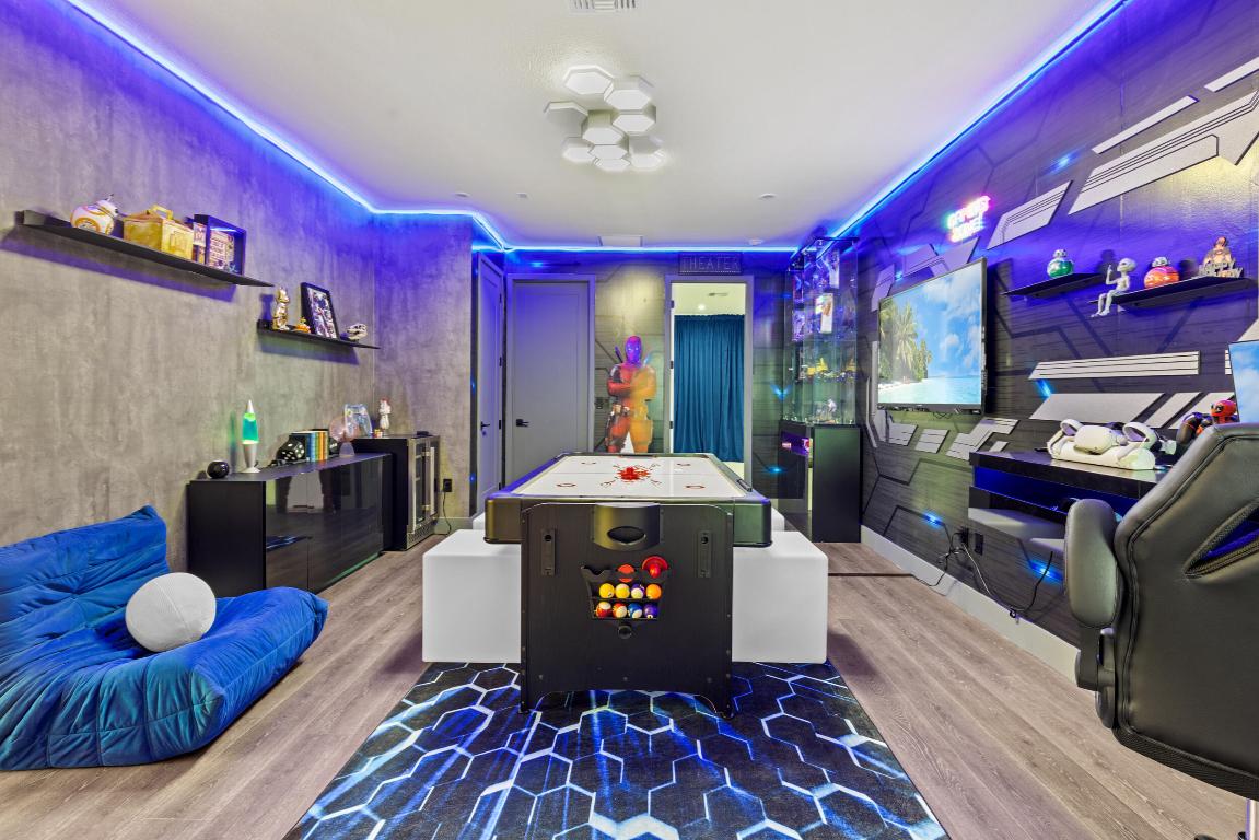 AVENIR POD - Residential Lease