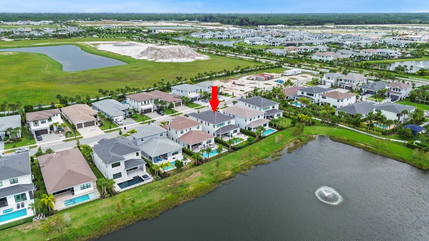 AVENIR POD - Residential Lease