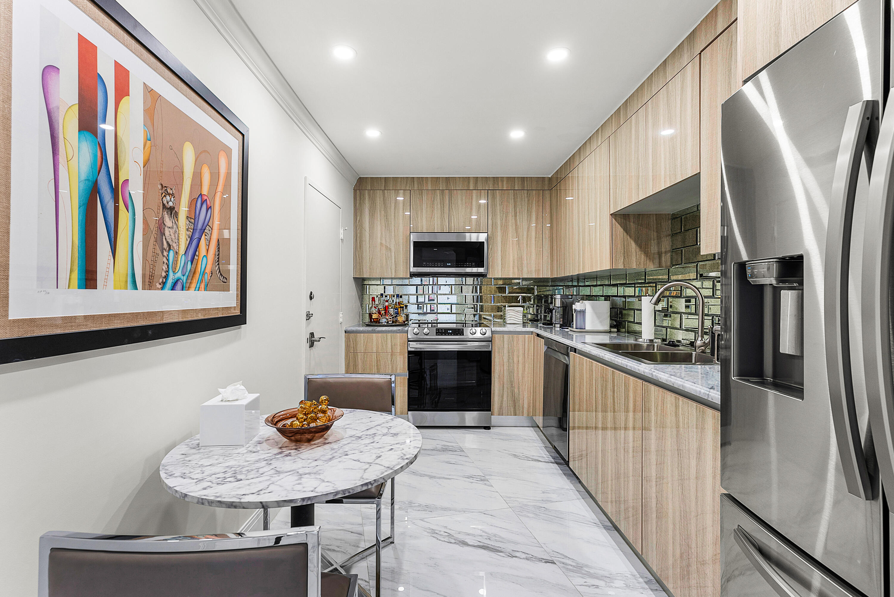 TWENTY TWO NINETY FIVE SOUTH OCEAN BLVD - Residential