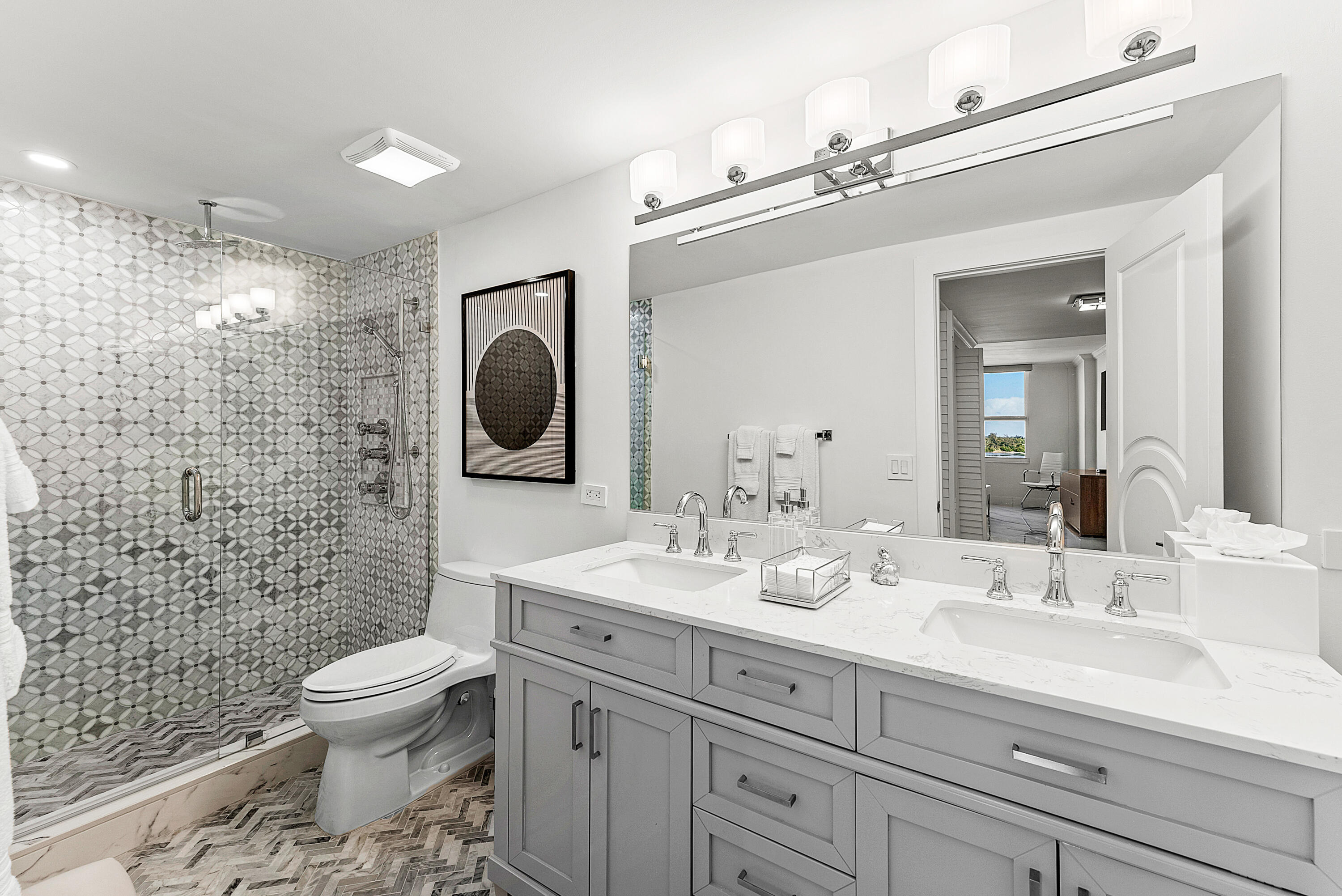 TWENTY TWO NINETY FIVE SOUTH OCEAN BLVD - Residential