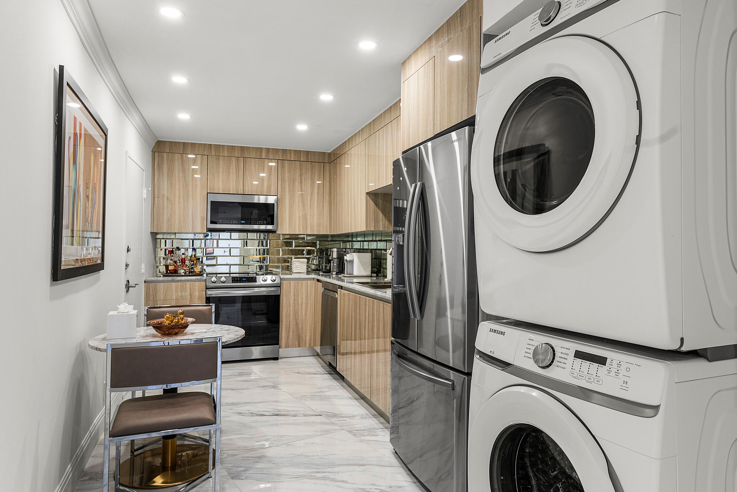 TWENTY TWO NINETY FIVE SOUTH OCEAN BLVD - Residential