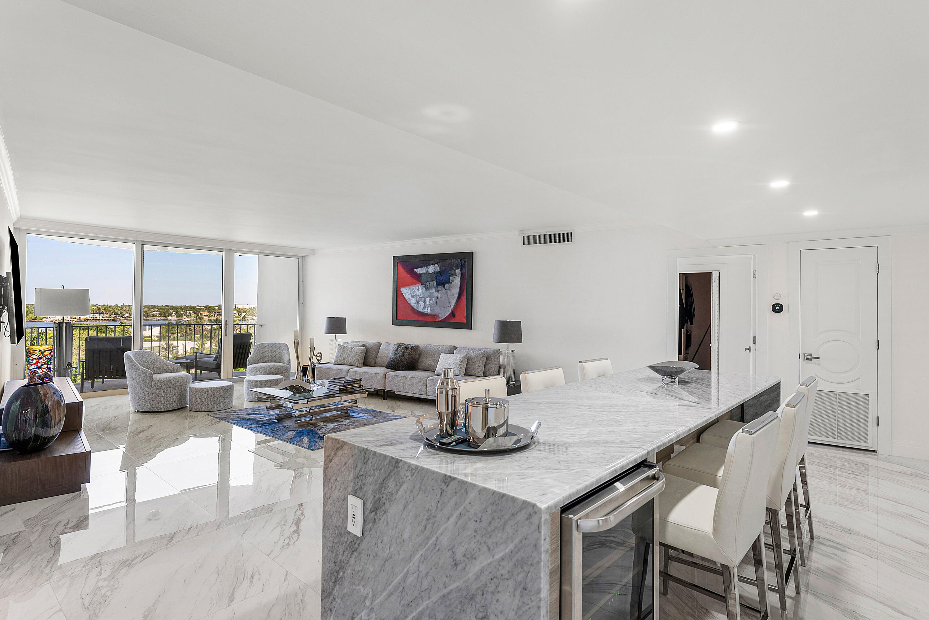 TWENTY TWO NINETY FIVE SOUTH OCEAN BLVD - Residential