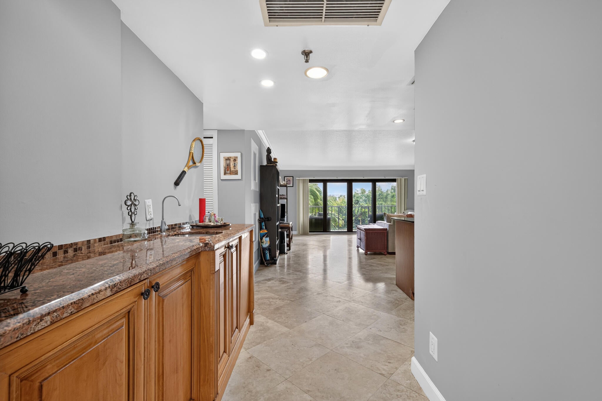801 S Ocean Drive 307