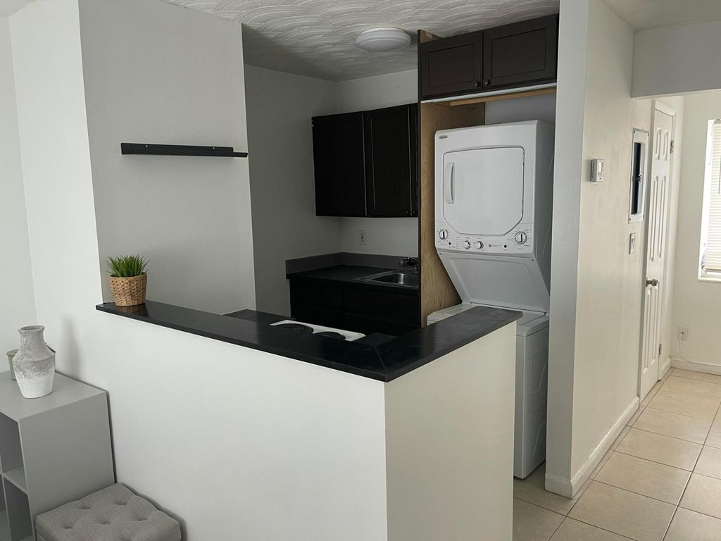 Photo of 1133 NE 15th Avenue #8, Fort Lauderdale, FL 33304 (MLS # B26027476)