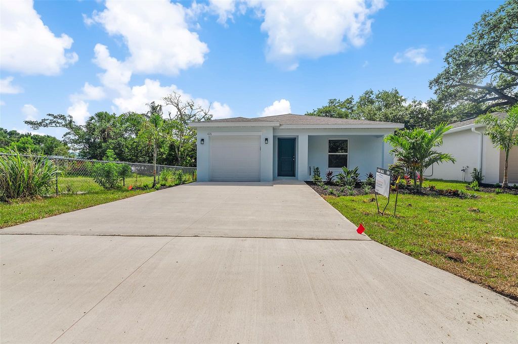 Photo of 426 Douglas Court, Fort Pierce, FL 34950 (MLS # F10494548)