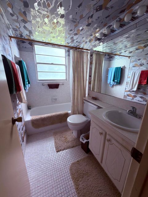 Tiny photo for 193 Prescott J #J, Deerfield Beach, FL 33442 (MLS # B26019545)