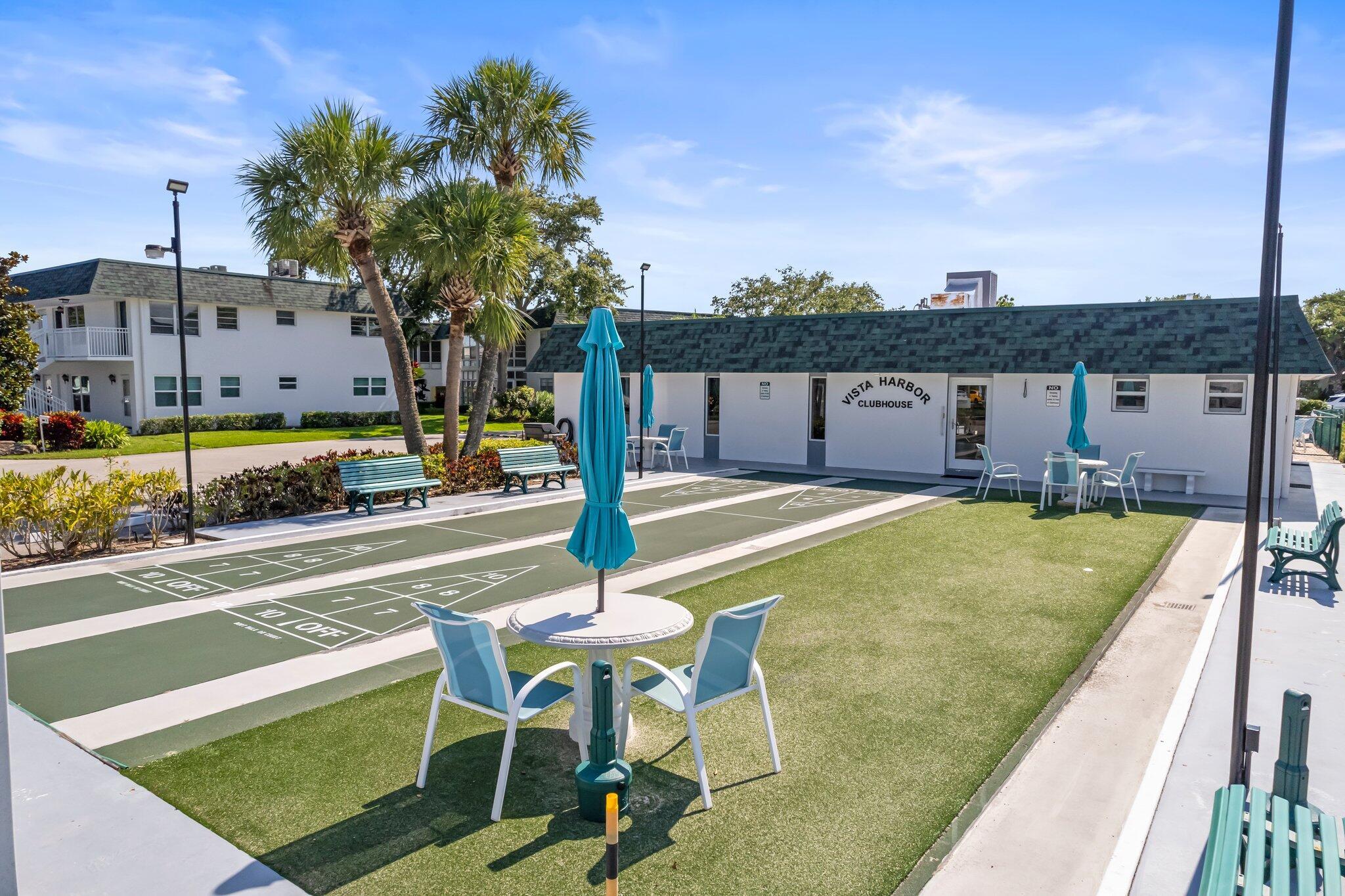 VISTA HARBOR CONDO BLDGS - Residential