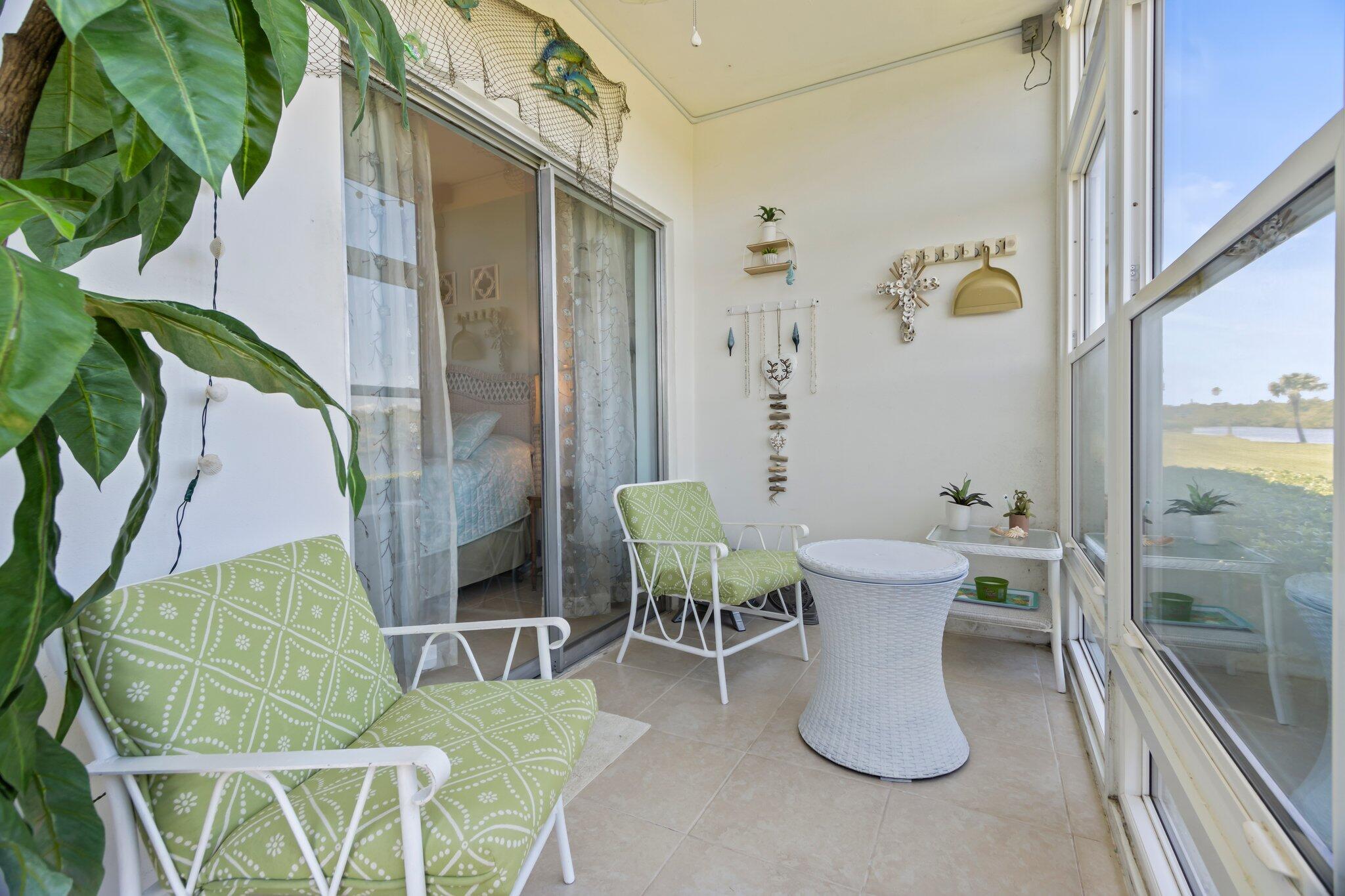 VISTA HARBOR CONDO BLDGS - Residential