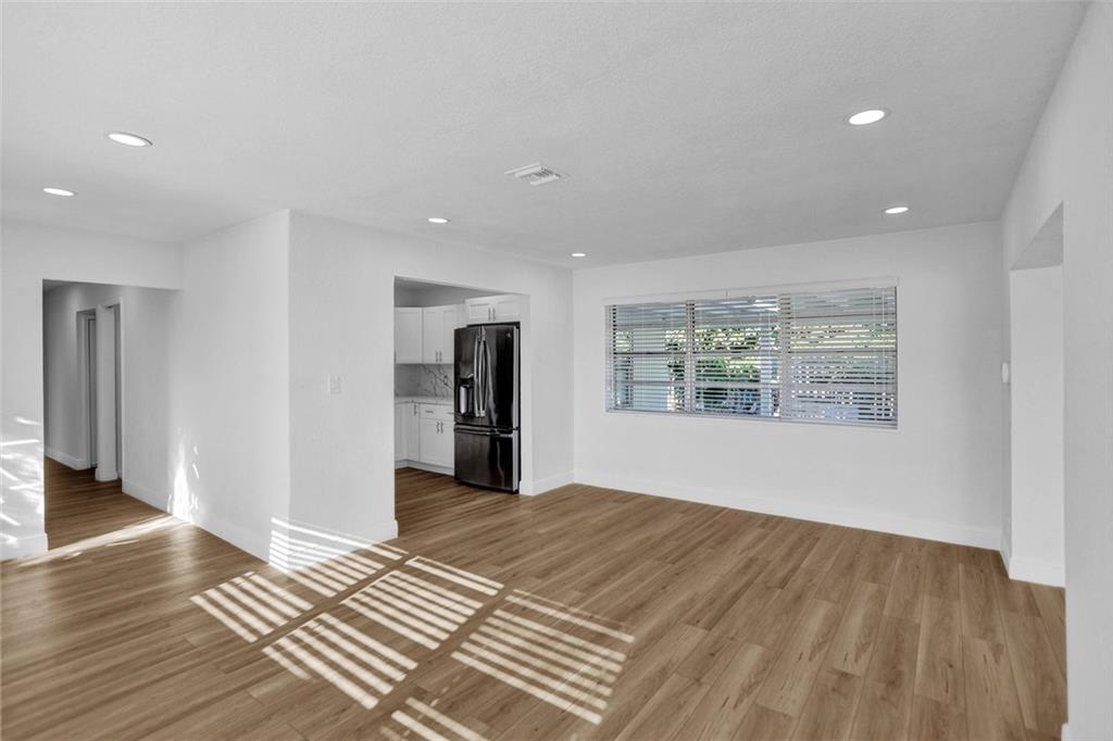 Lauderdale Villas 29-37 B - Residential