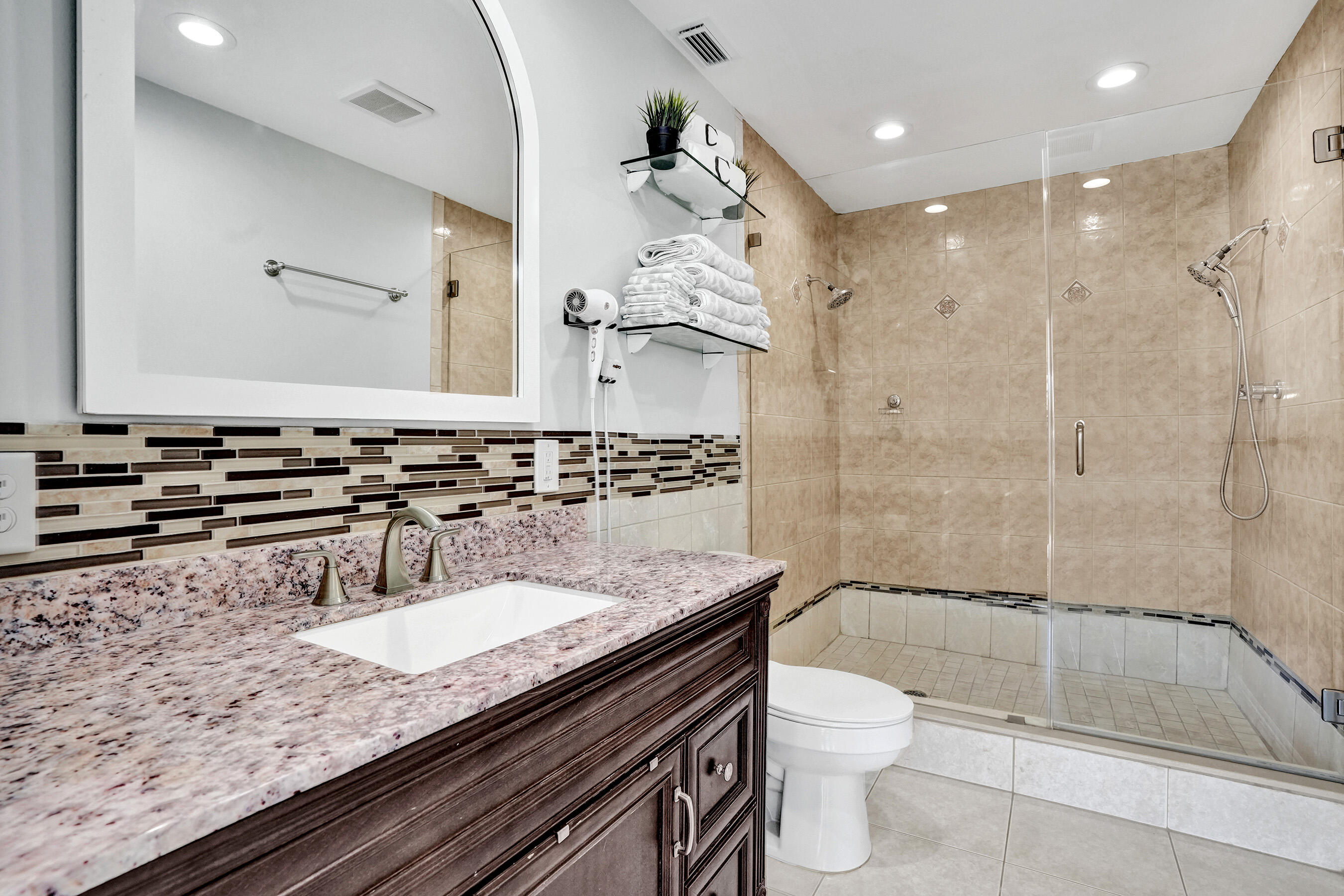 Tropical Haven - Residential