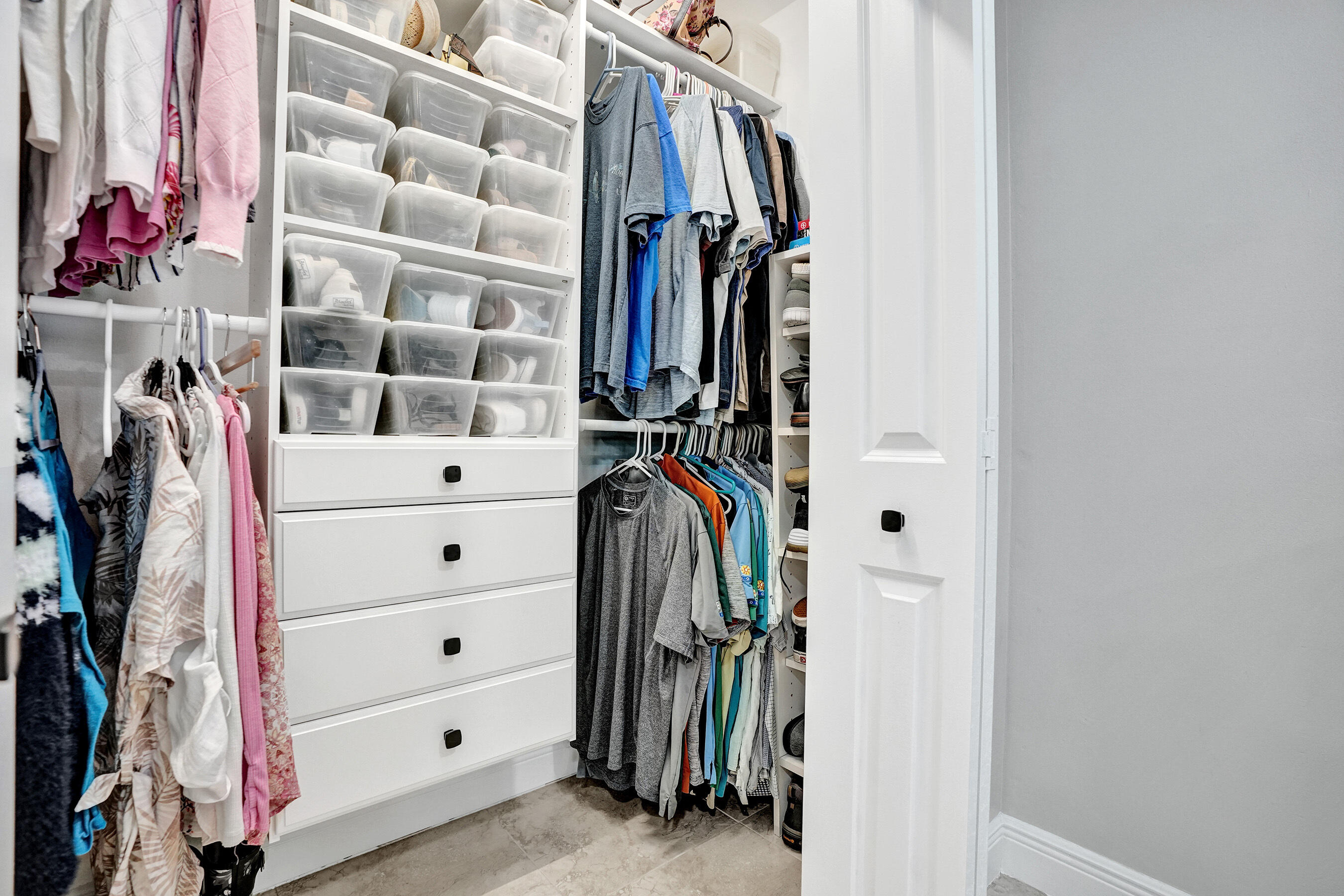 Tropical Haven - Residential