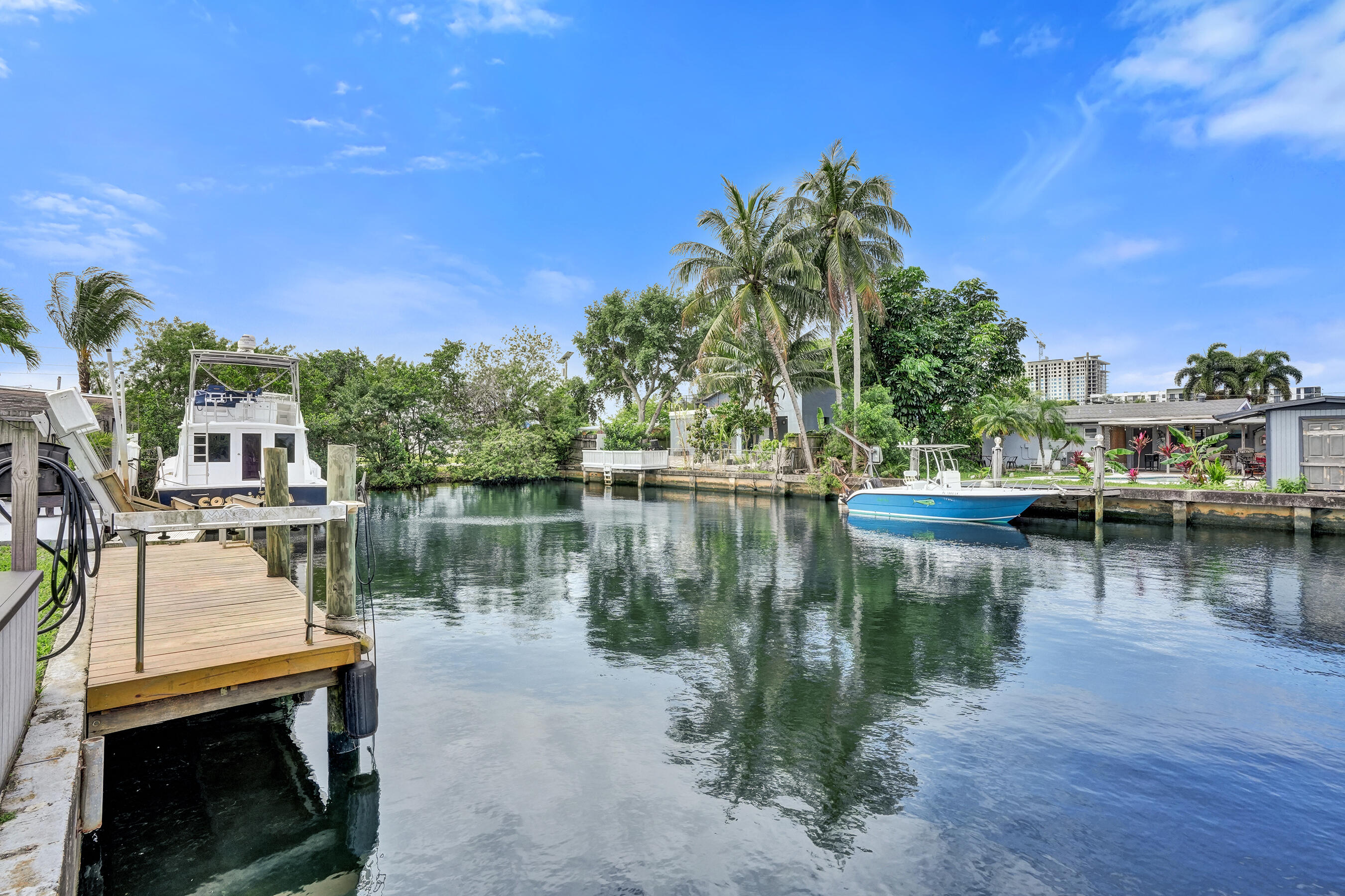 Tropical Haven - Residential