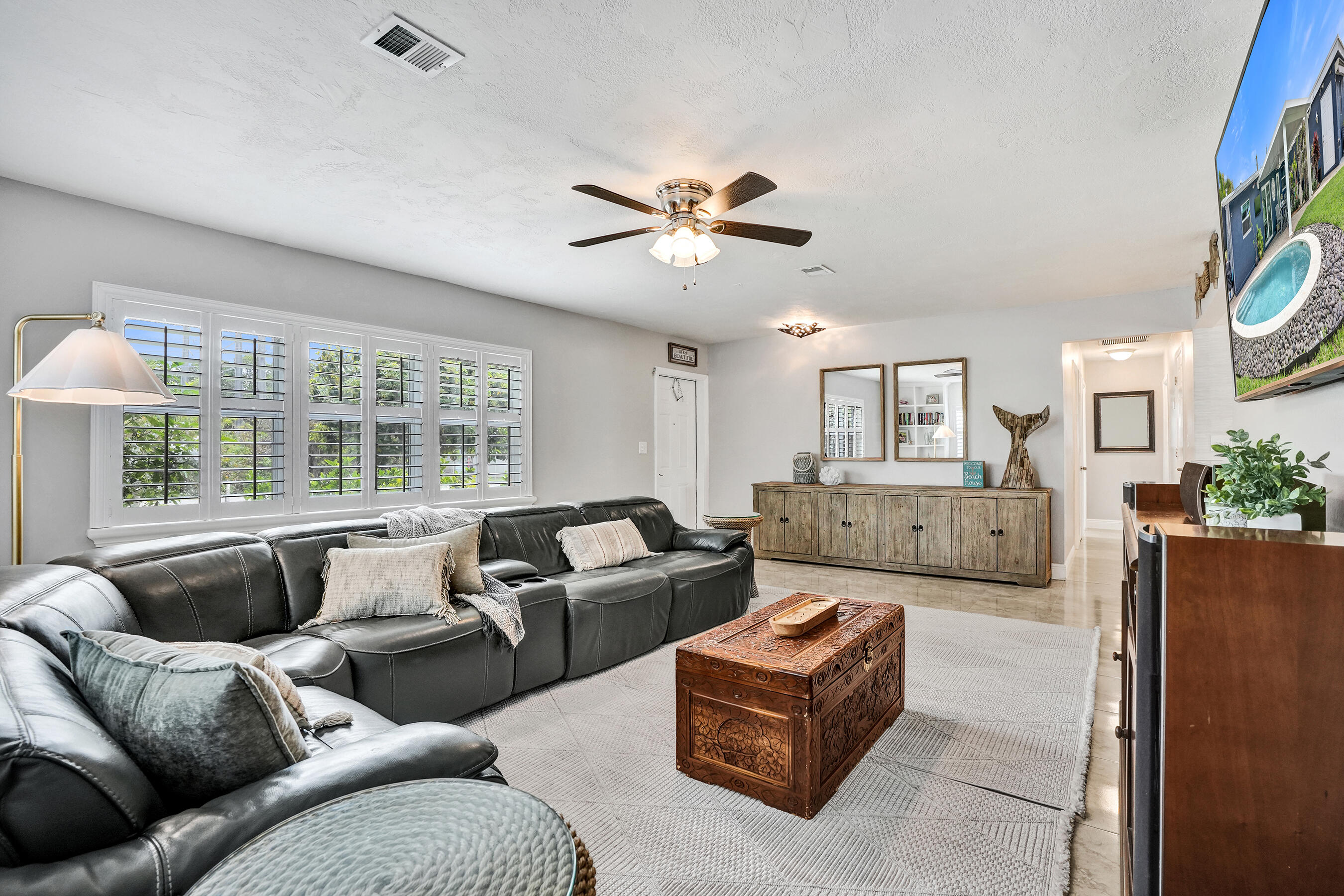 Tropical Haven - Residential