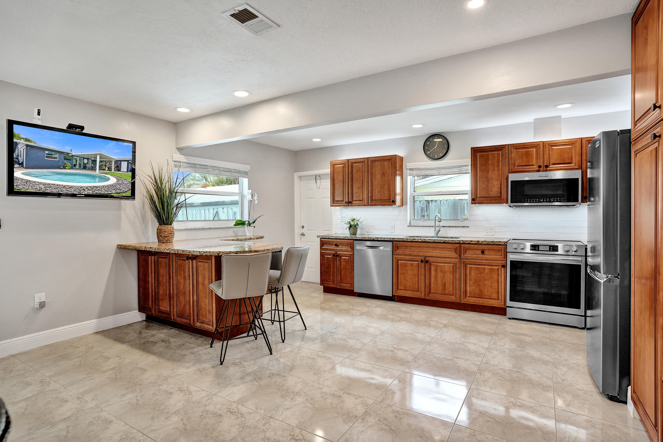 Tropical Haven - Residential