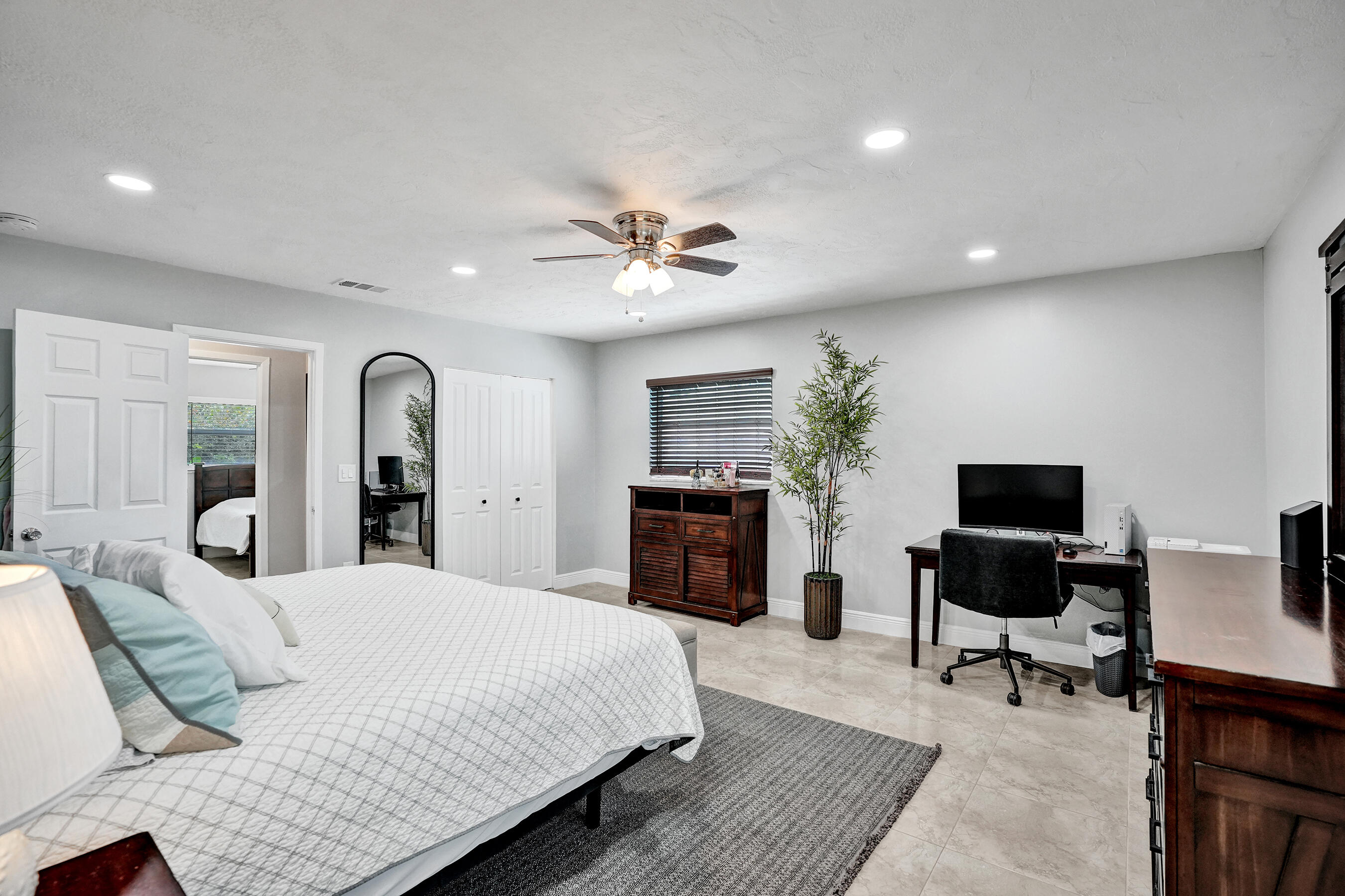 Tropical Haven - Residential