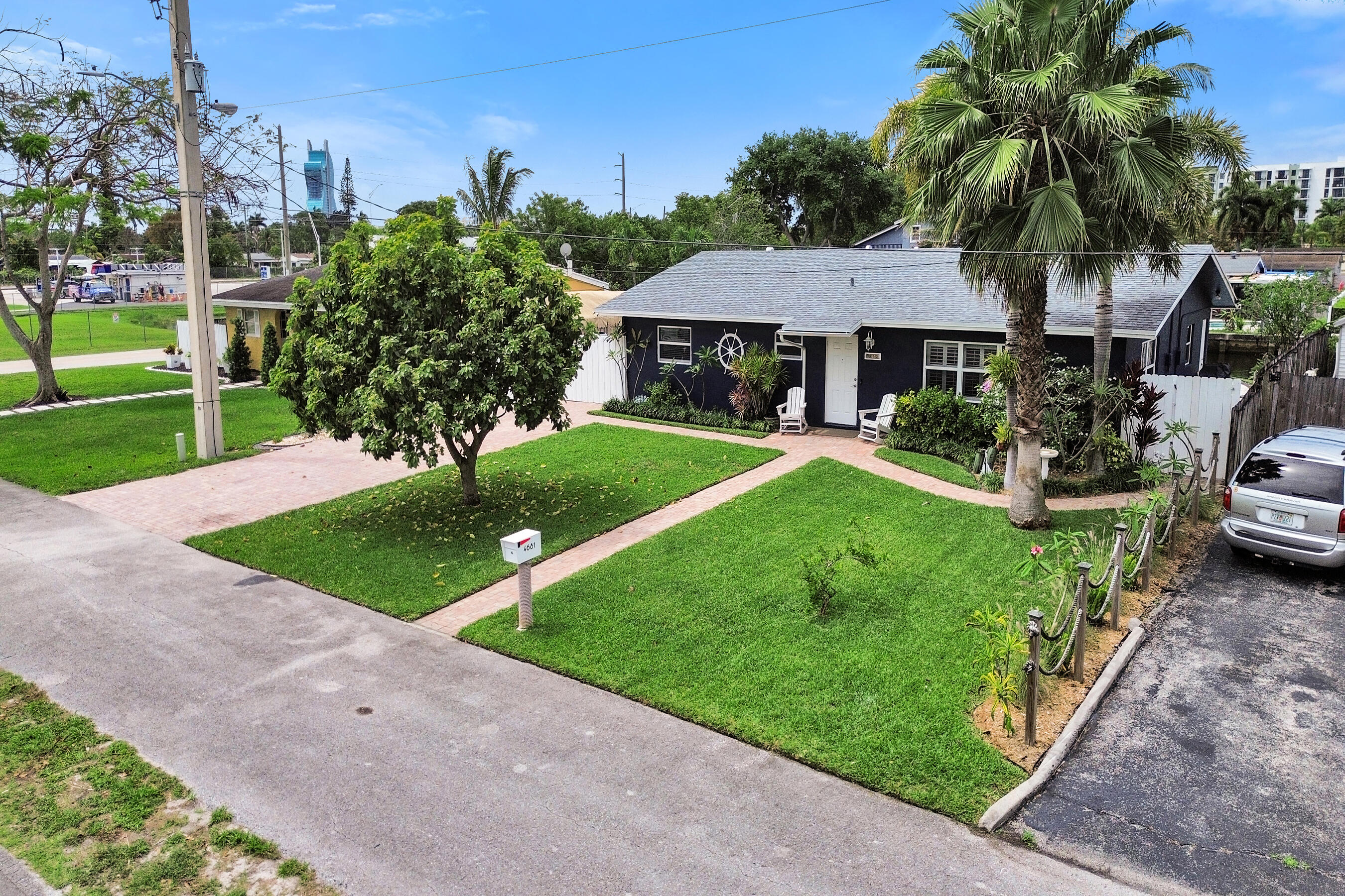 Tropical Haven - Residential