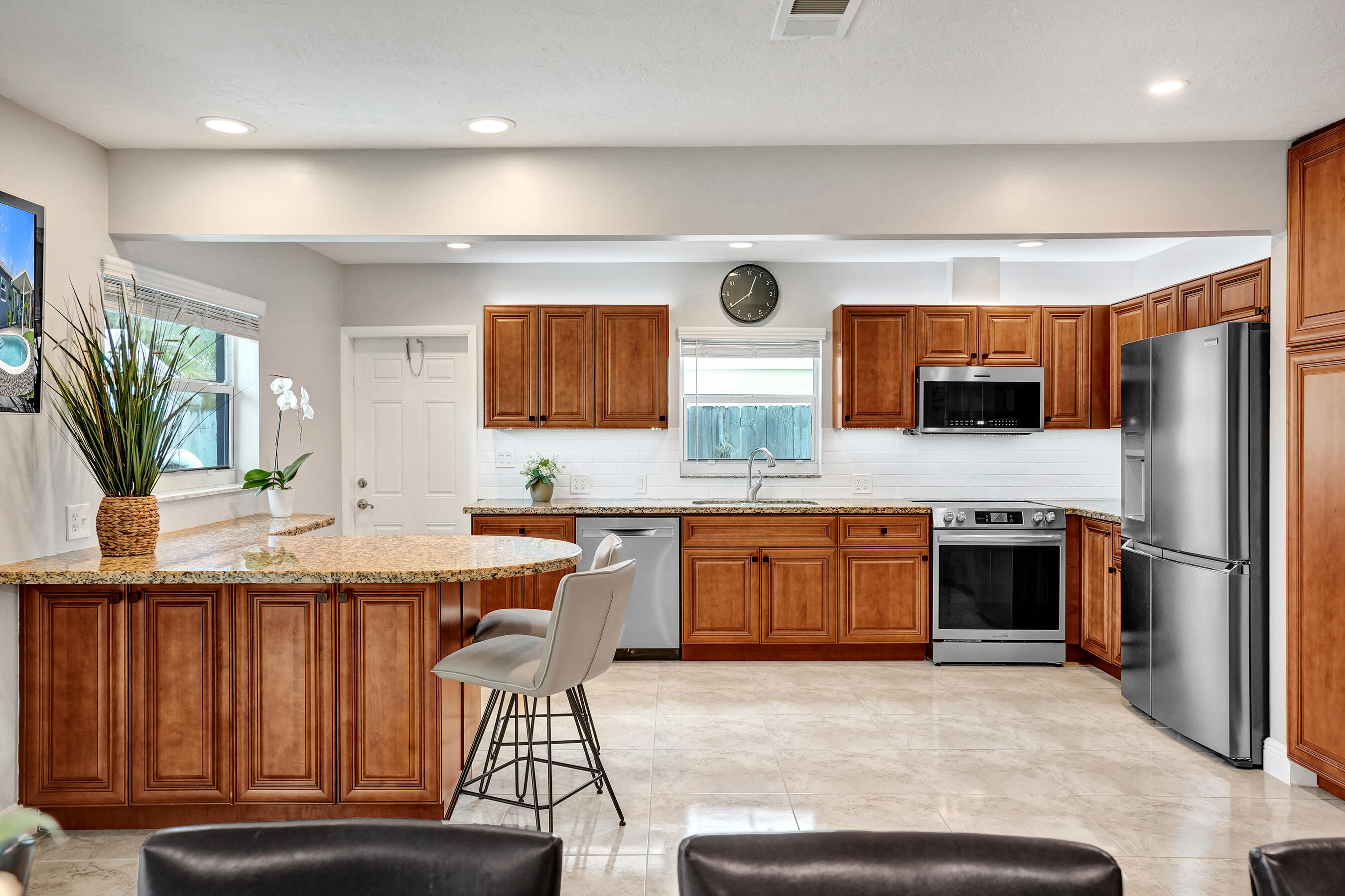 Tropical Haven - Residential