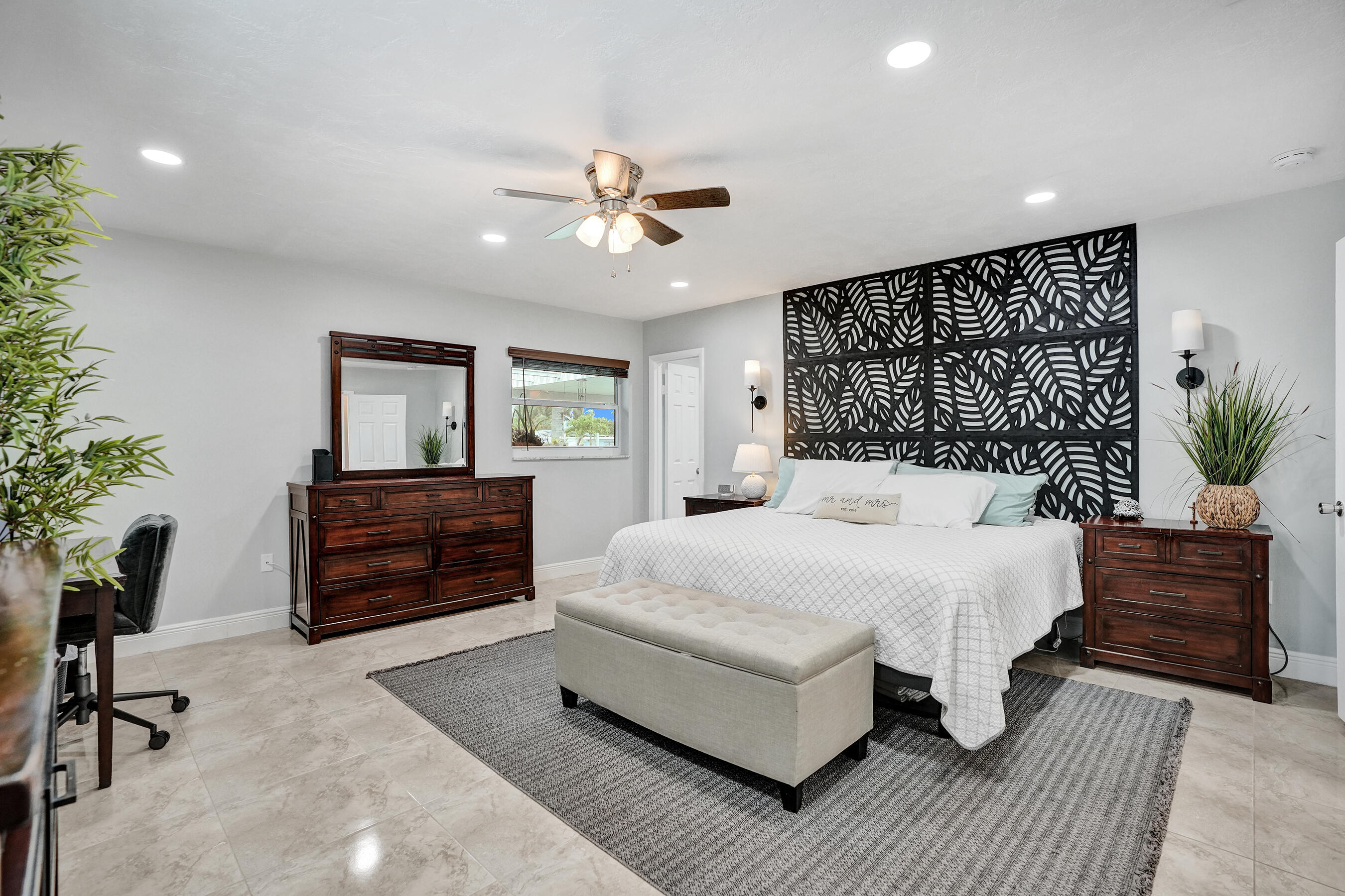 Tropical Haven - Residential